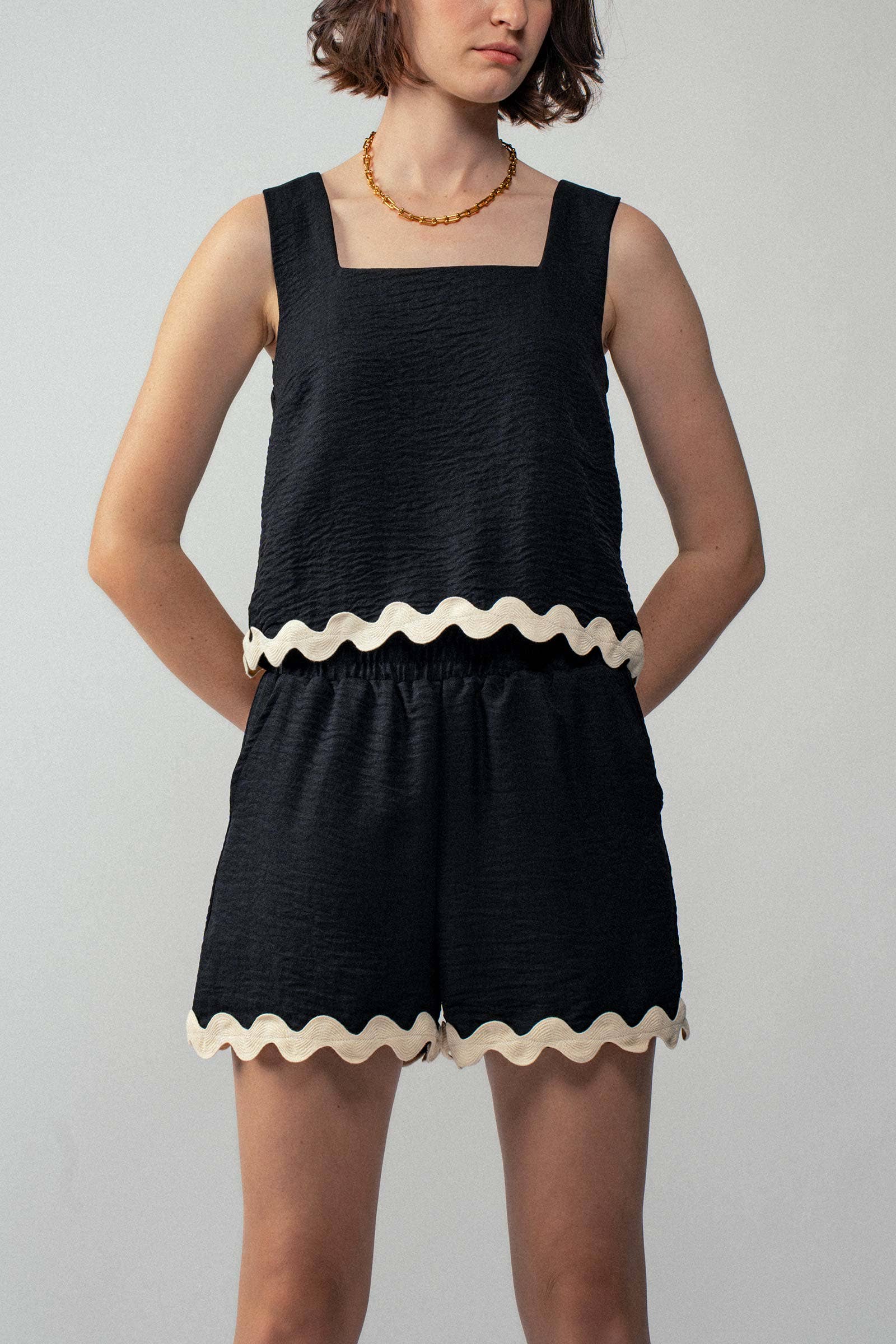 Wavy Trim Square Neck Tank and Shorts Summer Set