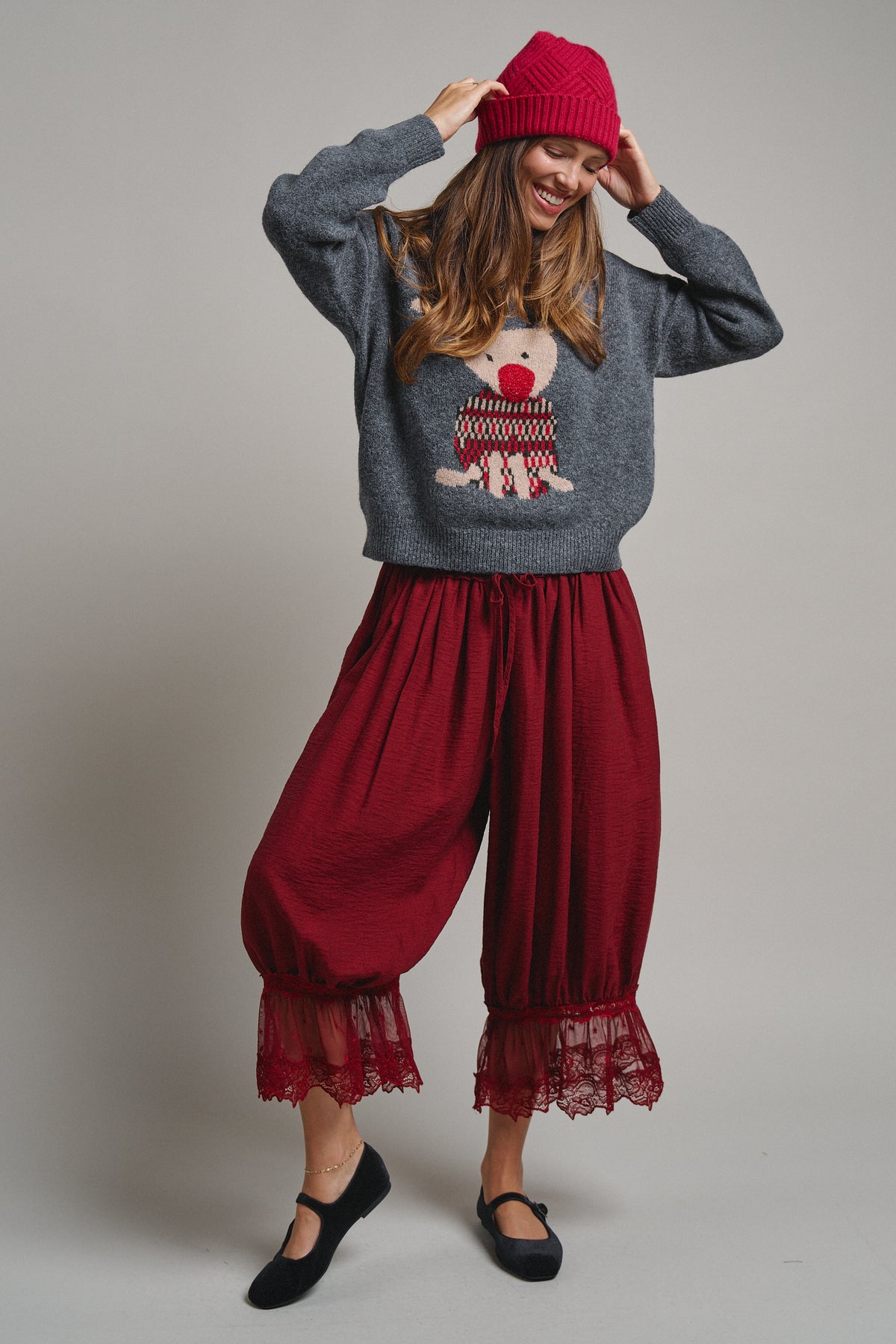Lace-Trimmed Cropped Bloomer Pants