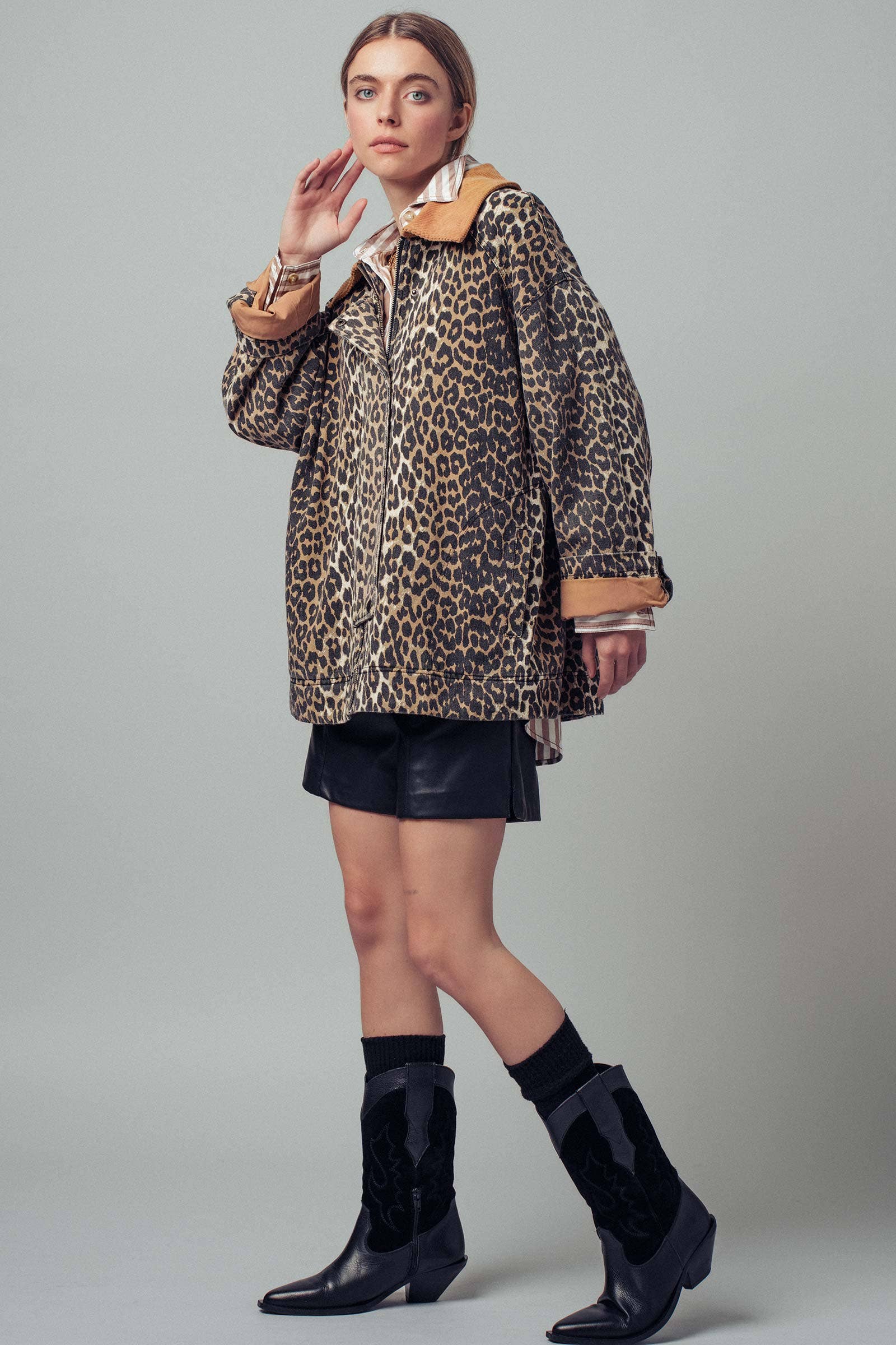 Urban Daizy Corduroy Collar Leopard Print Jacket Leopard Jacket - Women's (UDZ-KN-00652) – alternate view 15