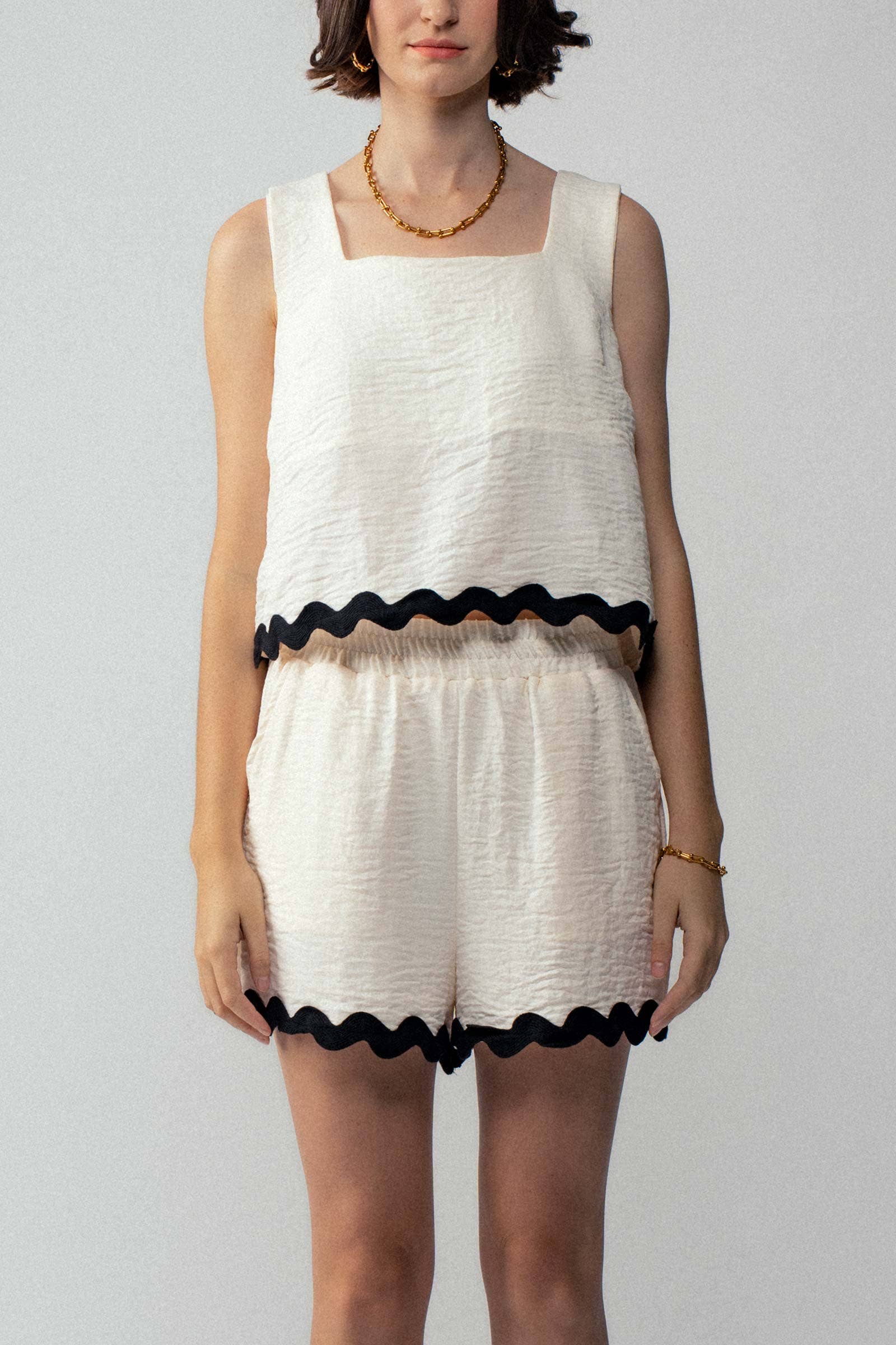 Wavy Trim Square Neck Tank and Shorts Summer Set