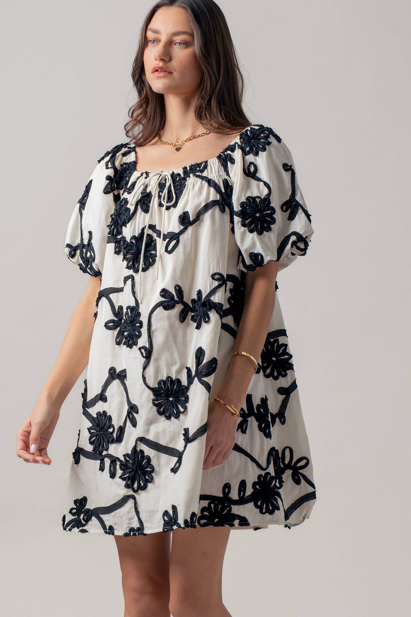 Floral Embroidery Off-Shoulder Puff Sleeve Mini Dres