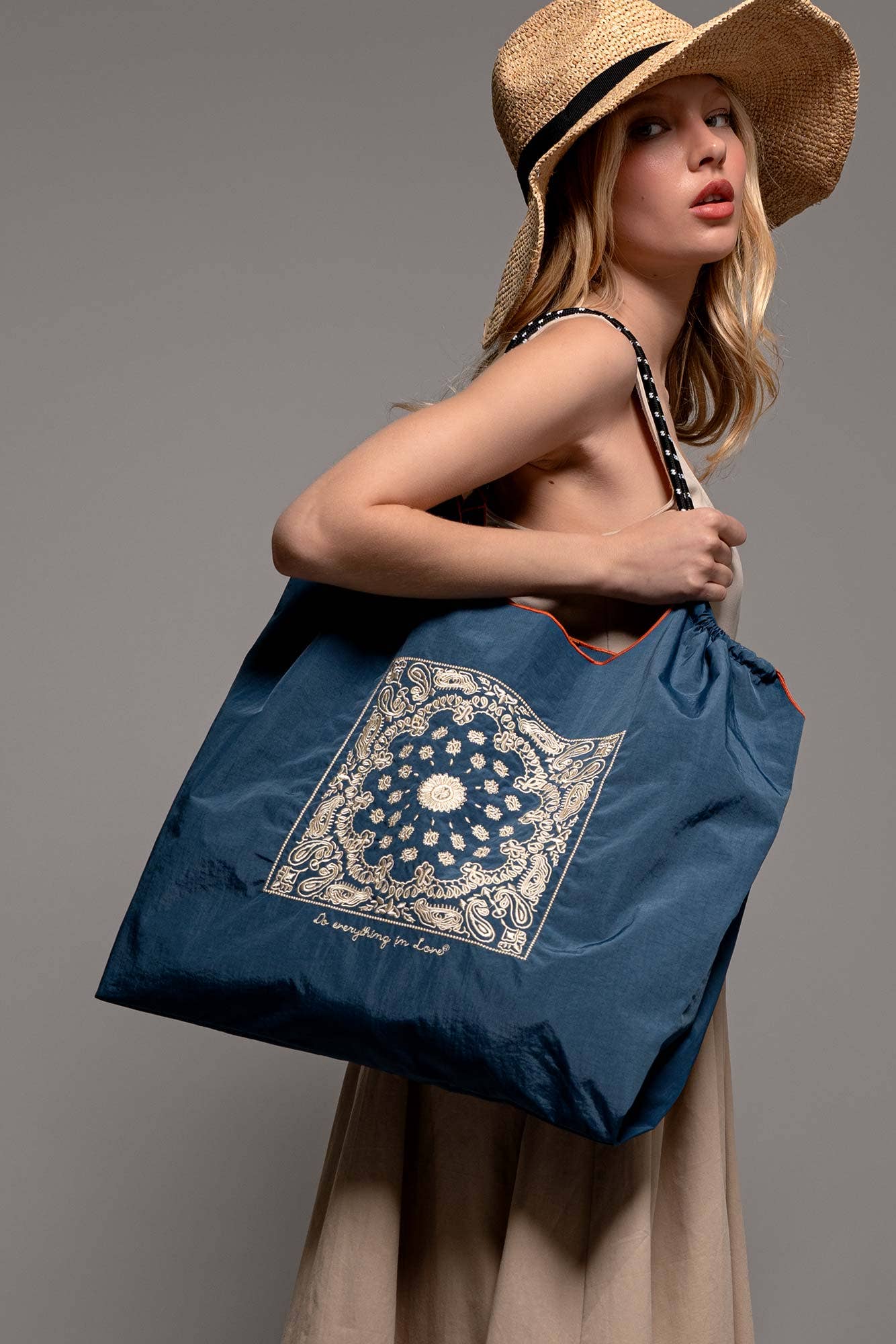 Urban Daizy Bandana Print Oversized Market Tote Bubble-Gum-Pink Tote Bag - Women's (UDZ-DR-00388)