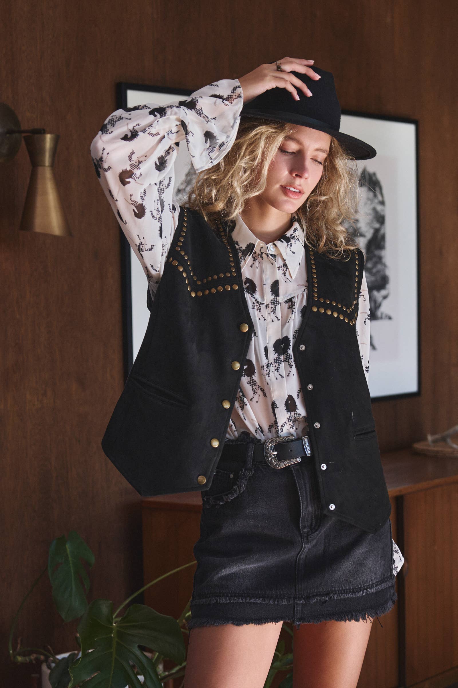 Urban Daizy Western Horse Print Button Down Blouse Flared Cuff Ivory-Black Blouse - Women's (UDZ-TP-01055) – alternate view 10