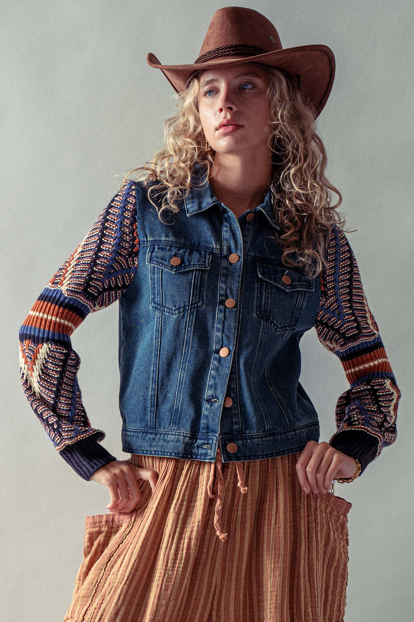 Urban Daizy Knit Sleeves Denim Jacket Denim Denim Jacket - Women's (UDZ-KN-00655) – alternate view 2