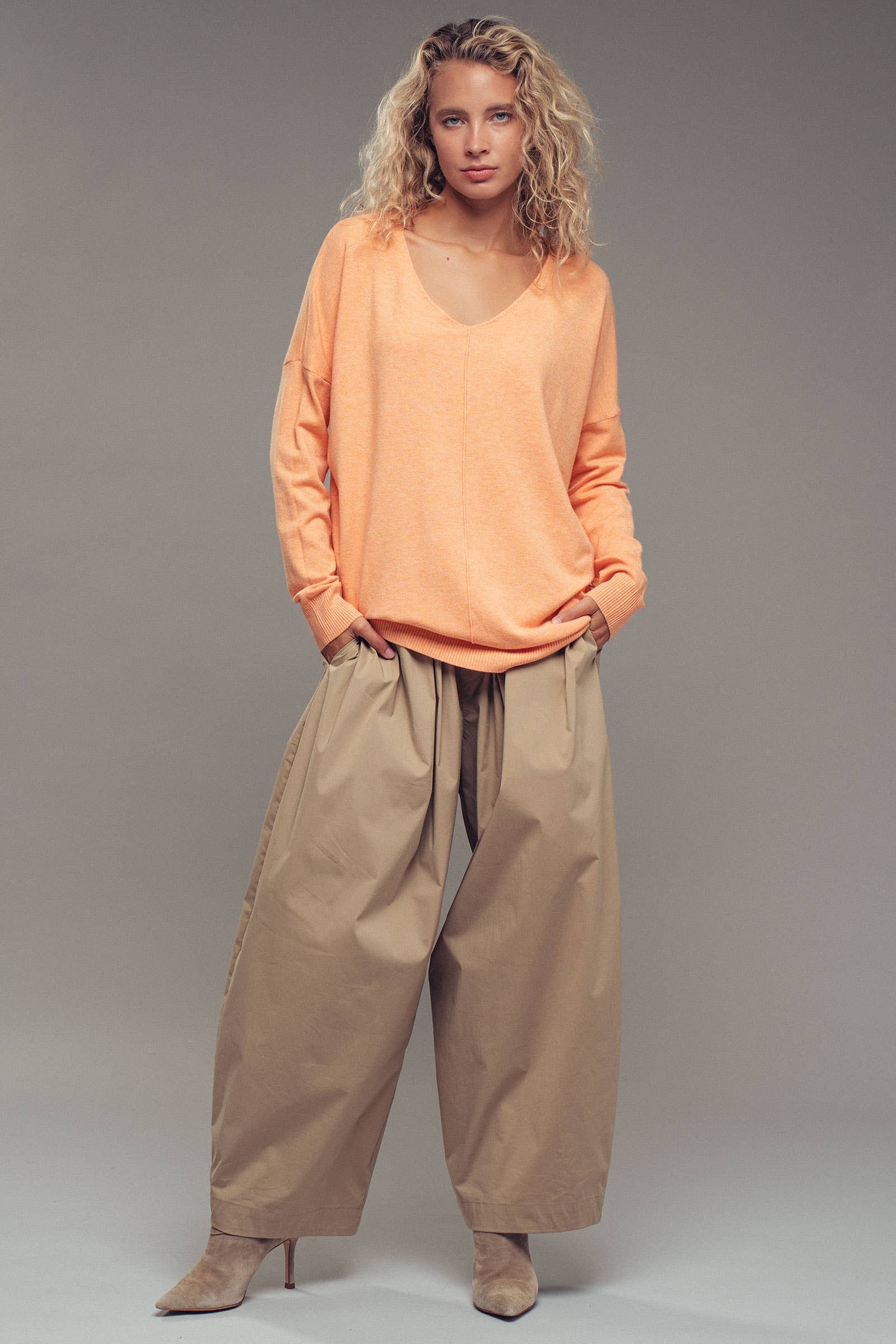 Urban Daizy Relaxed Soft V-Neck High-Low Tunic Sweater Carnation Tunic Sweater - Women's (UDZ-KN-01042) – alternate view 12