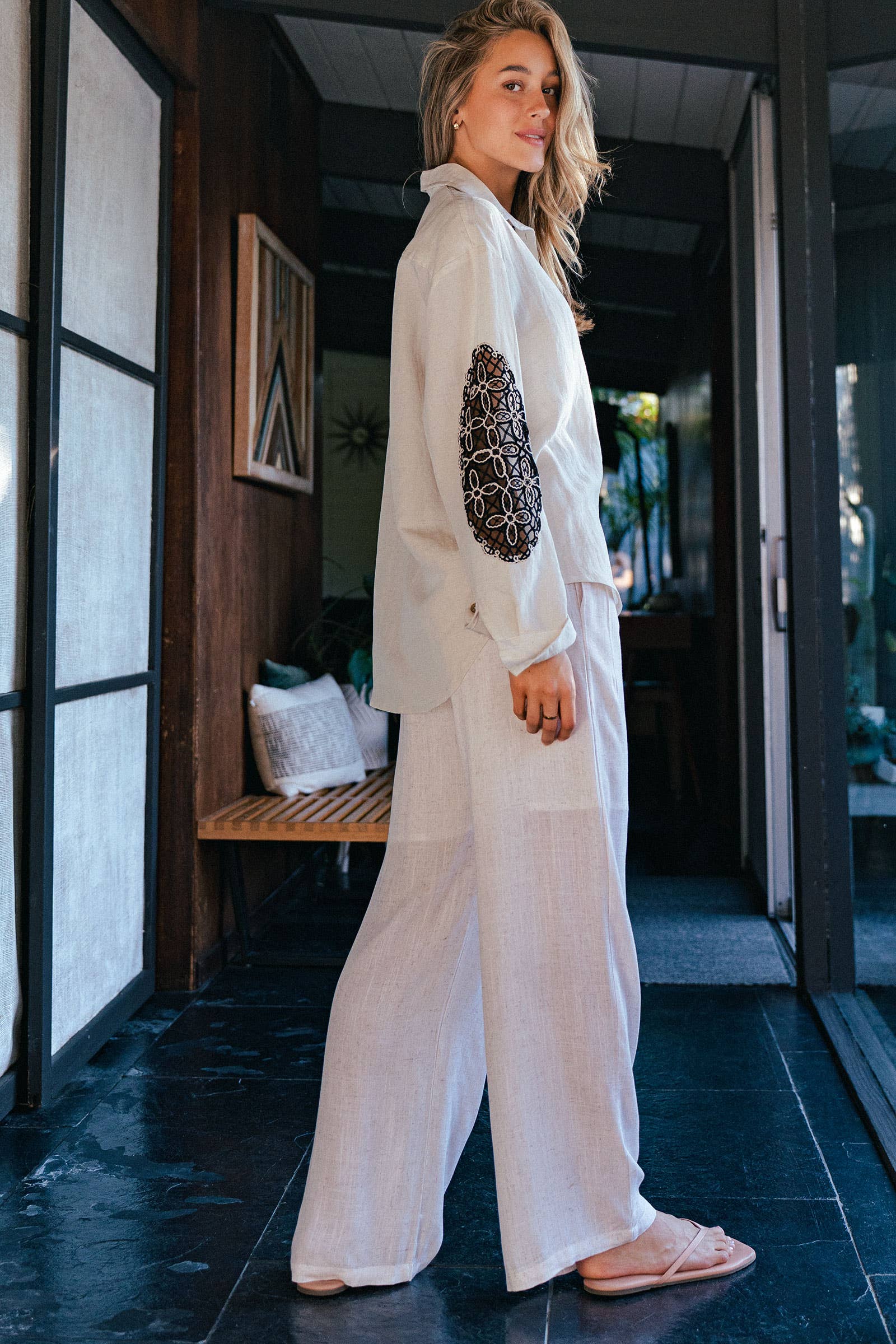 Contrast Crochet Insert Button-Down Shirt