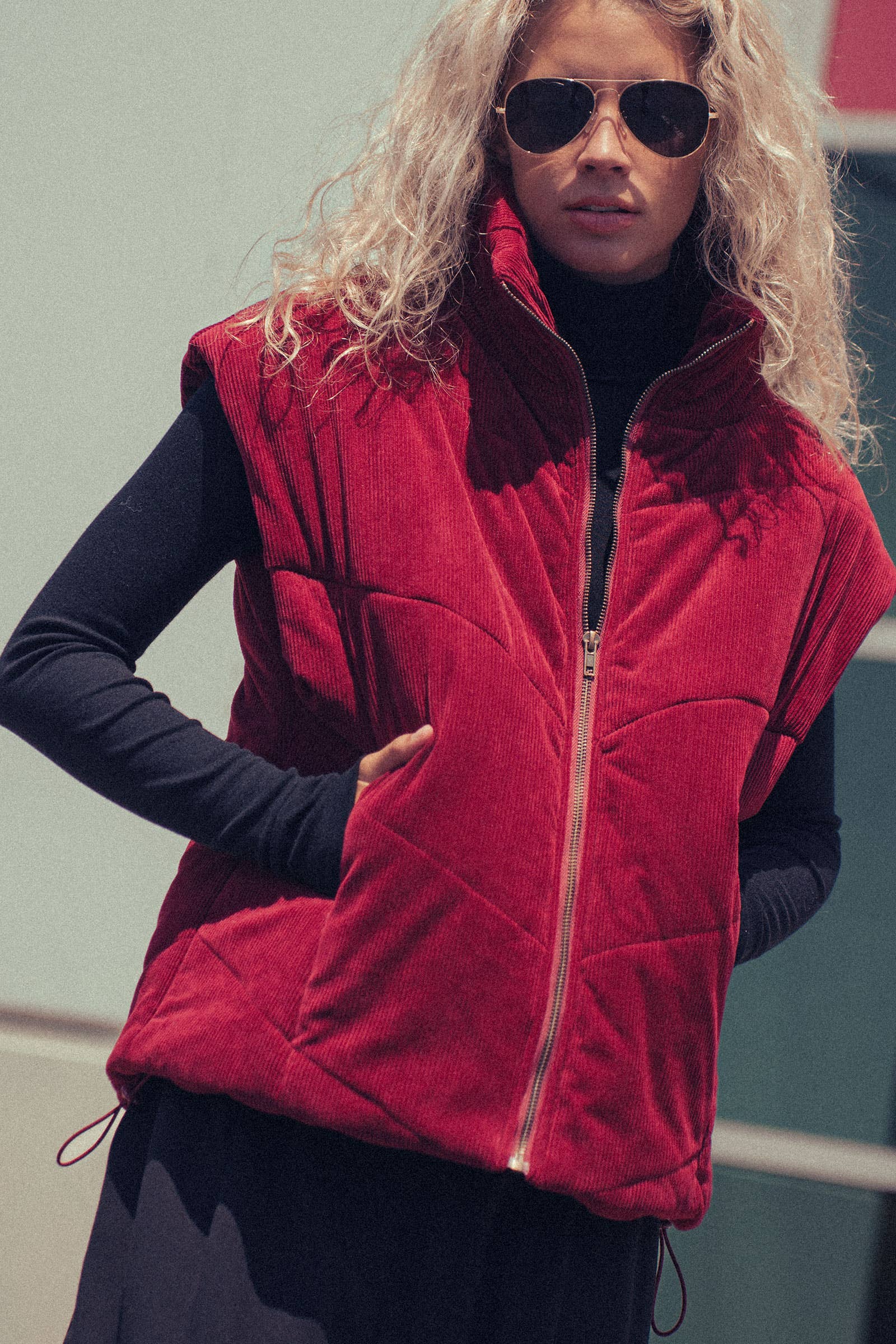 Urban Daizy Sleeveless Corduroy Toggle Hem Puff Vest Charcoal Outerwear Vest - Women's (UDZ-OT-00072) – alternate view 3