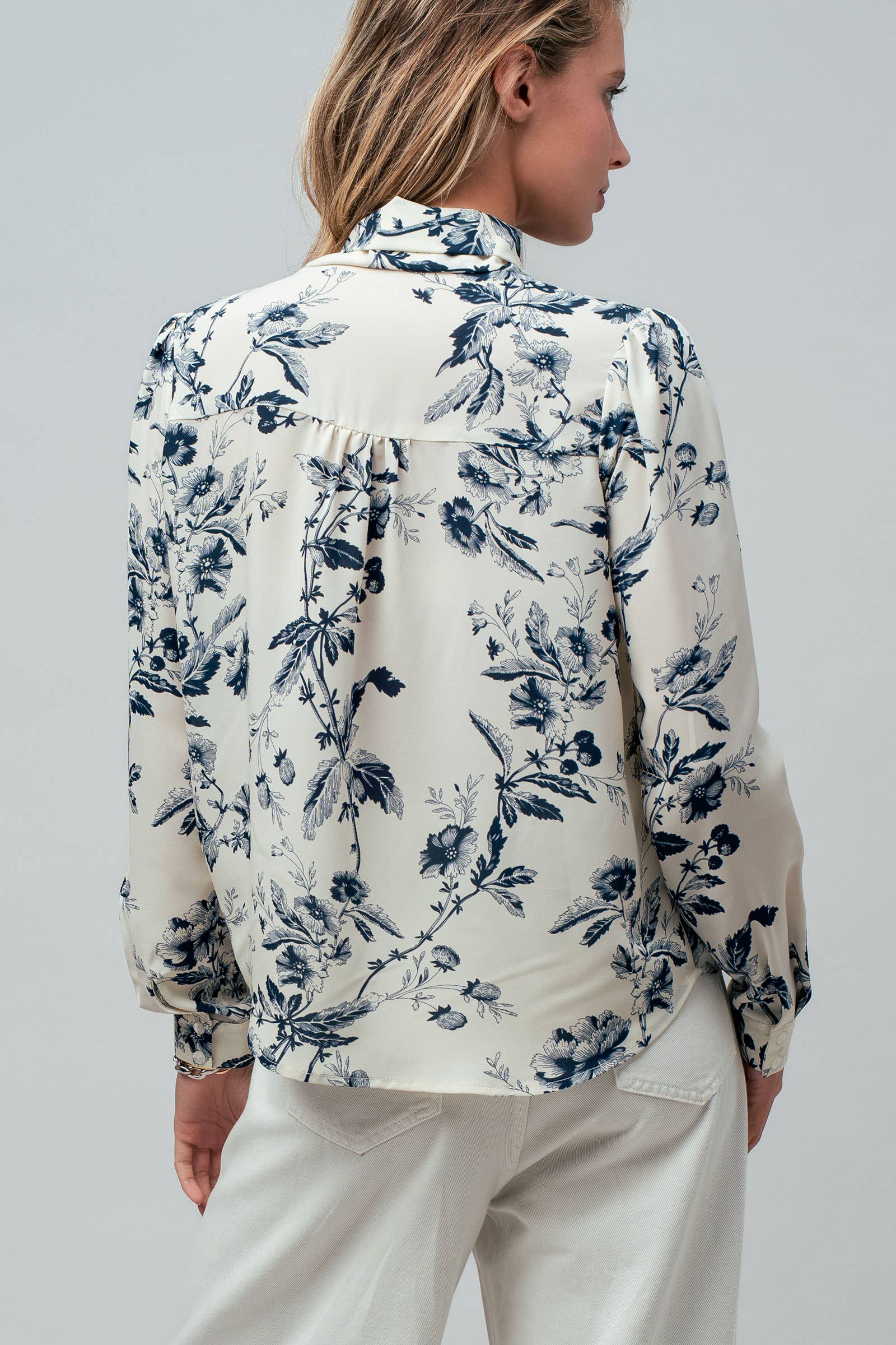 Romantic Toile Print Pussy Bow Blouse