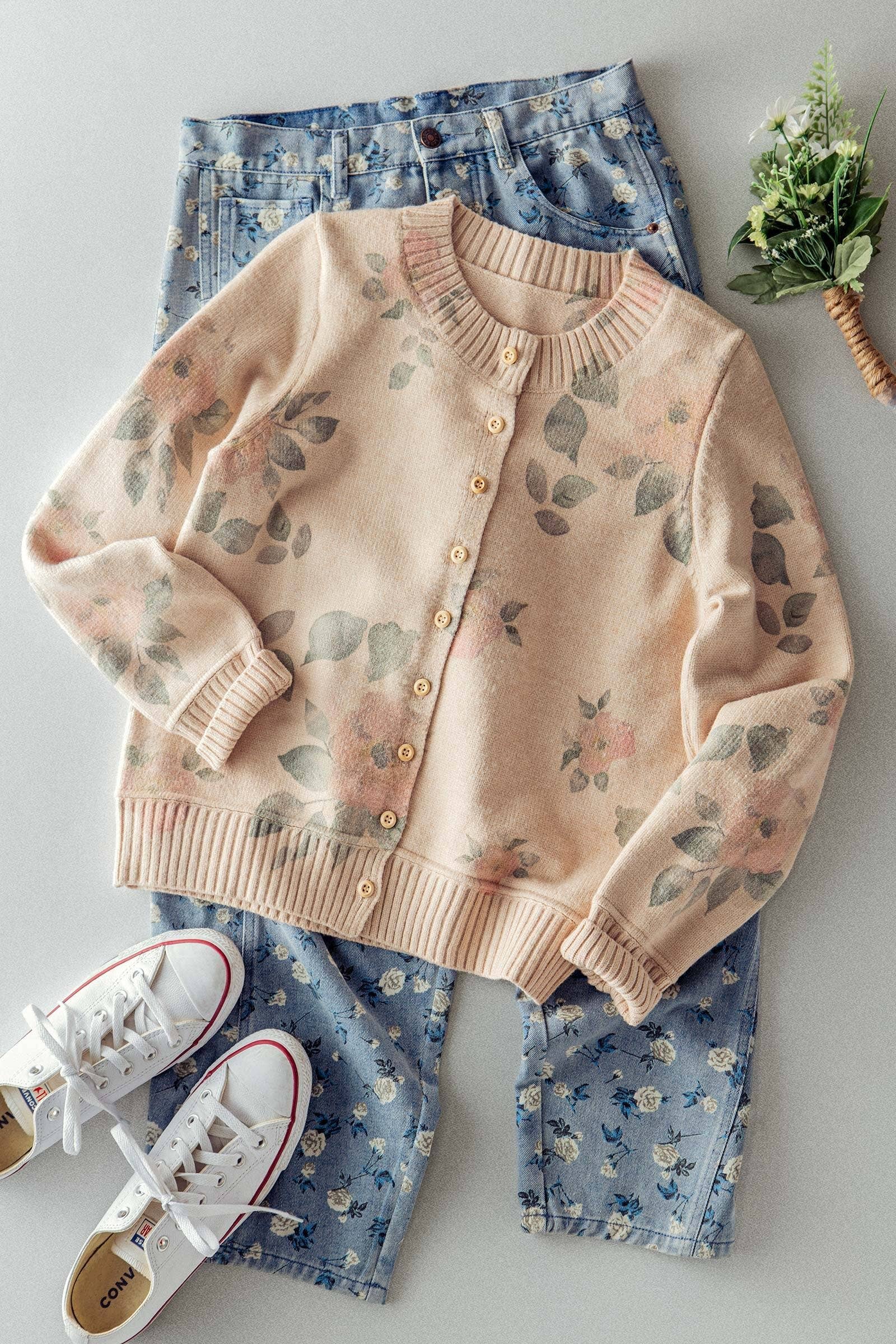 Romantic Floral Print Cardigan