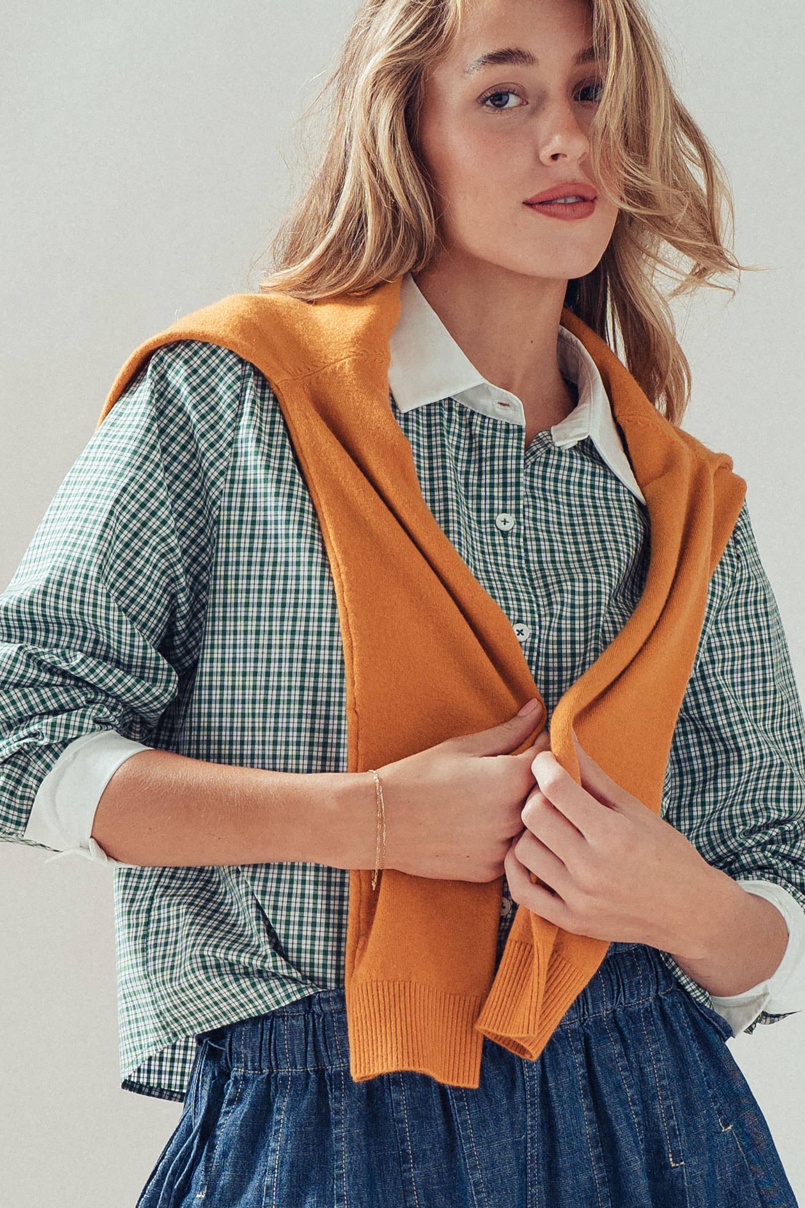 Urban Daizy Gingham Contrast Collar Button Down Shirt Green Button Down Shirt - Women's (UDZ-TP-01005) – alternate view 9