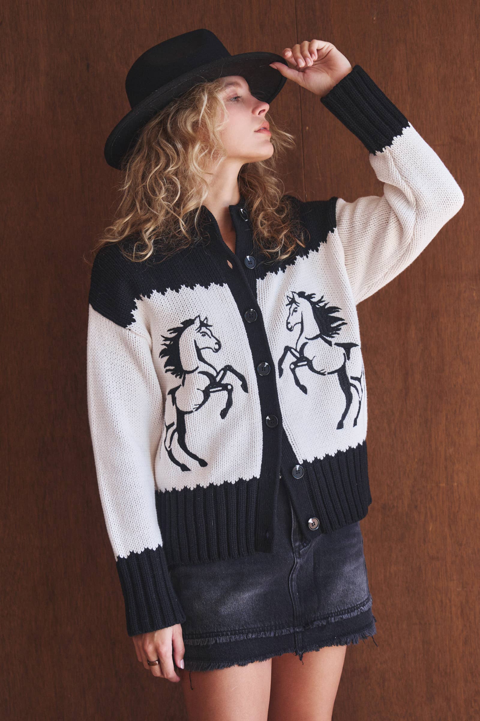 Urban Daizy Western Horse Intarsia Knit Cardigan Black-Ivory Cardigan - Women's (UDZ-KN-01055) – alternate view 9