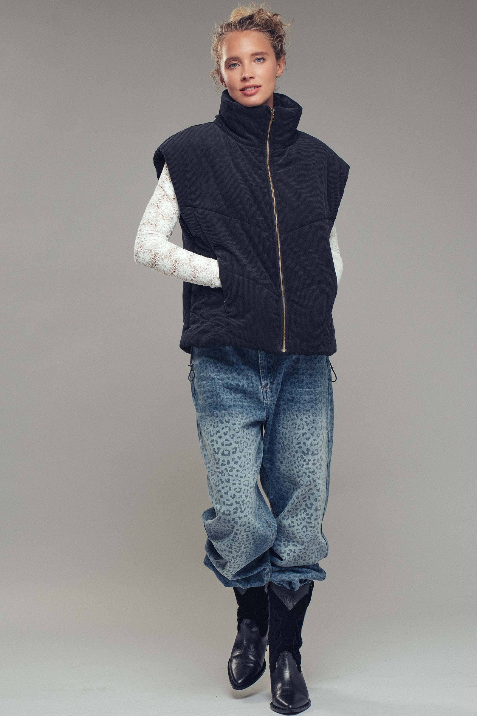 Urban Daizy Sleeveless Corduroy Toggle Hem Puff Vest Charcoal Outerwear Vest - Women's (UDZ-OT-00072) – alternate view 12