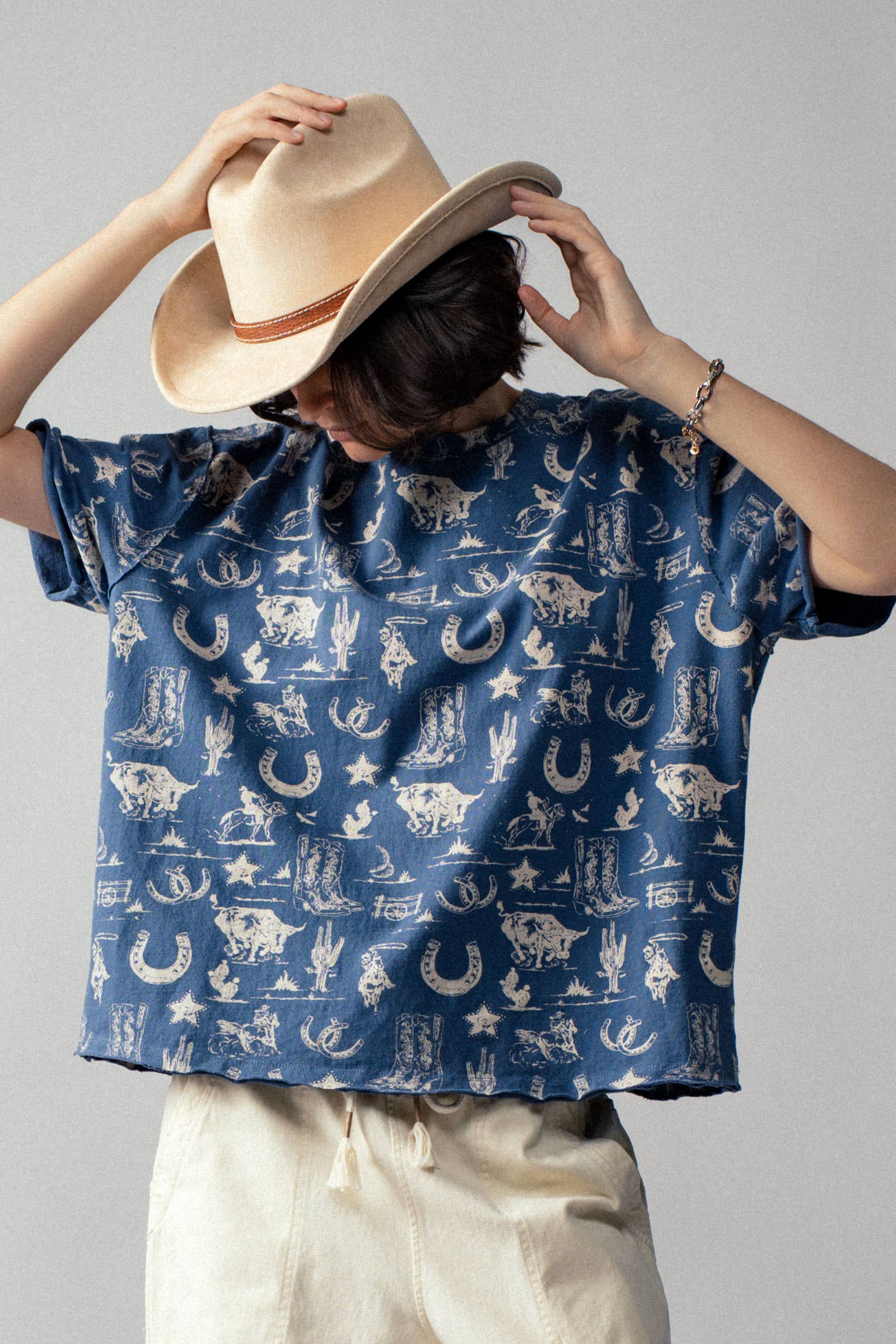 Urban Daizy Western Graphic Print Relaxed Fit Tee Blue T-Shirt - Women's (UDZ-DR-00390) – alternate view 3