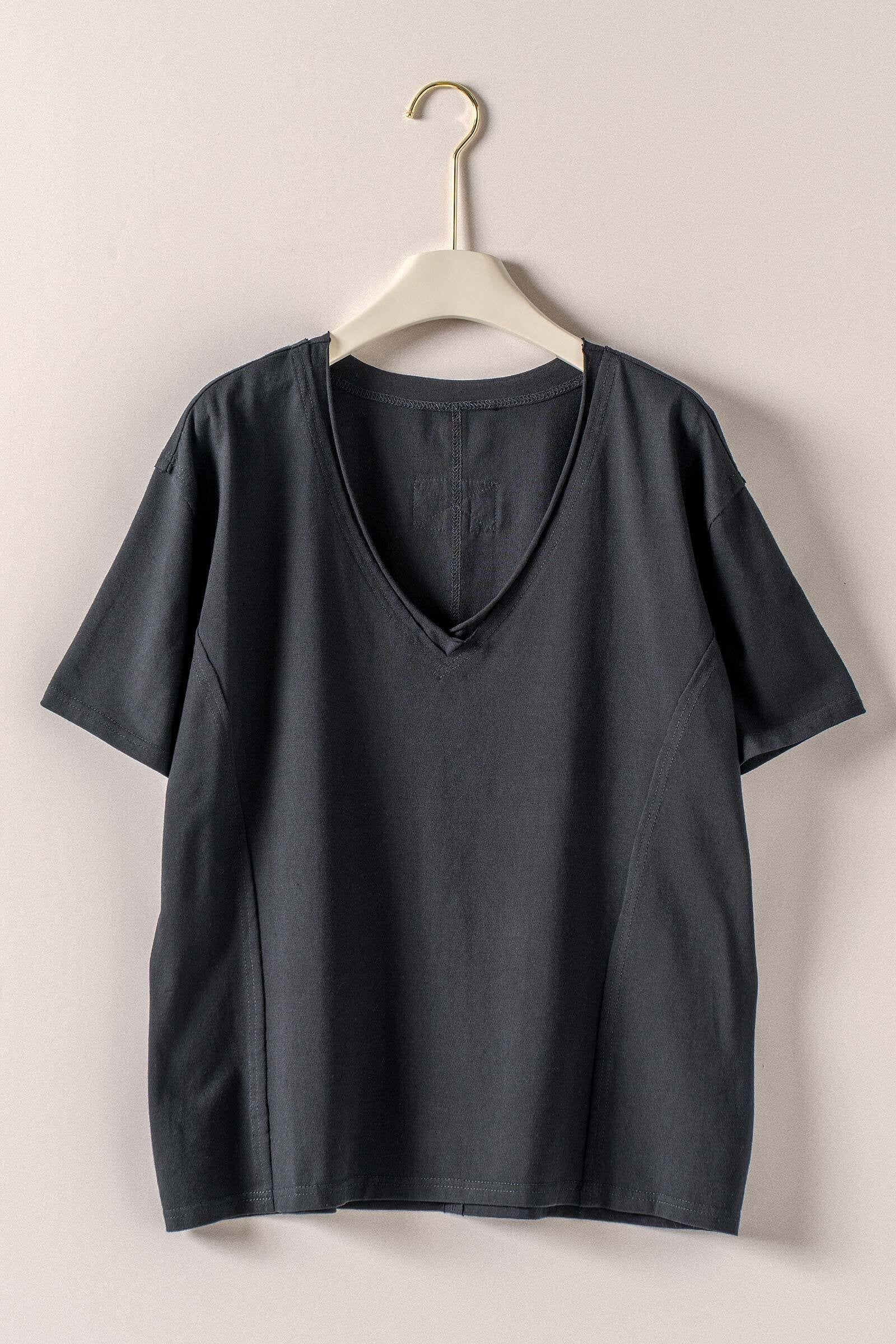 Exposed Seam V-Neck Tee