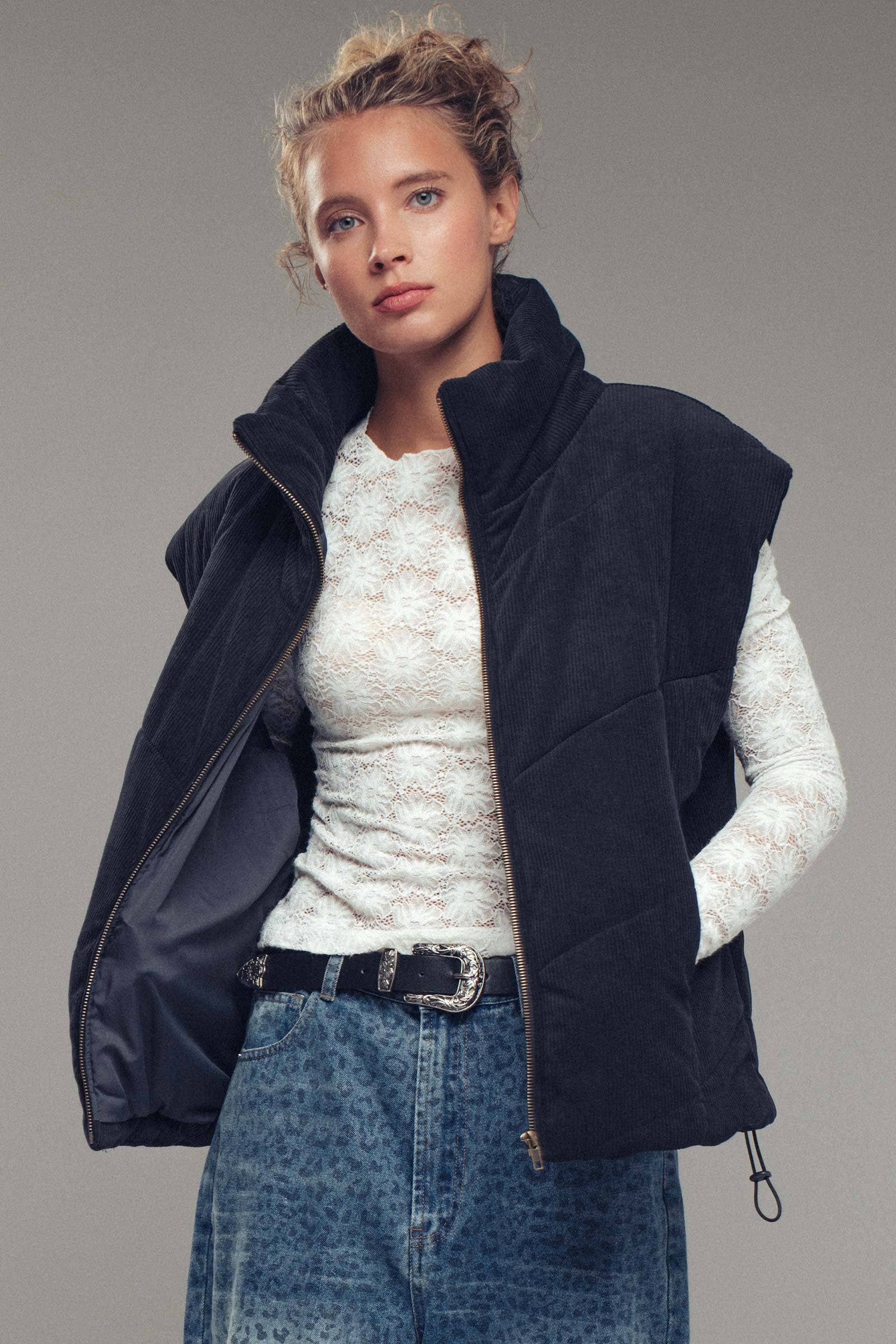 Urban Daizy Sleeveless Corduroy Toggle Hem Puff Vest Charcoal Outerwear Vest - Women's (UDZ-OT-00072) – alternate view 8