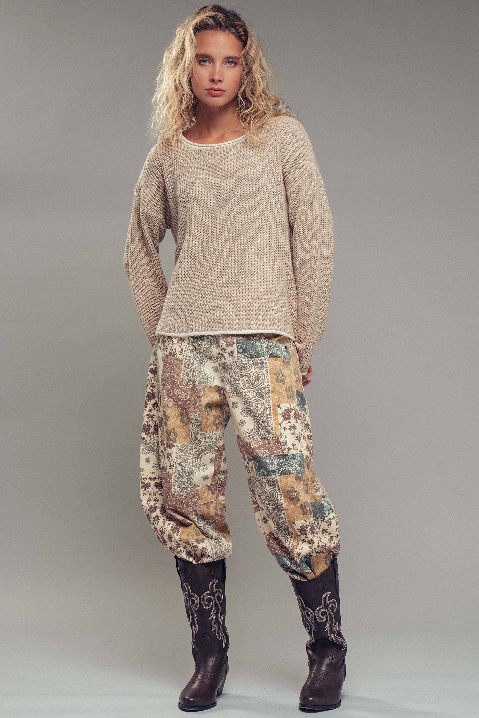 Bounded Contrast Trim Knit Sweater