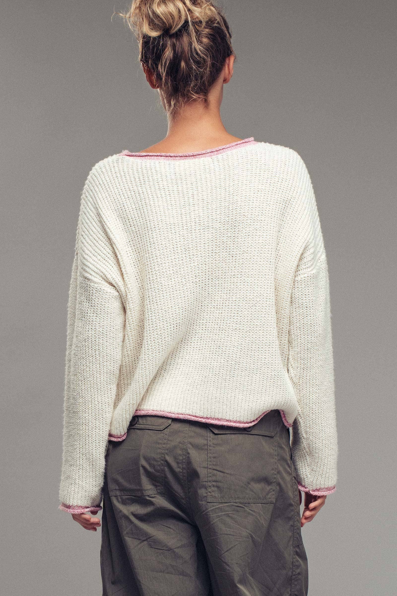Bounded Contrast Trim Knit Sweater