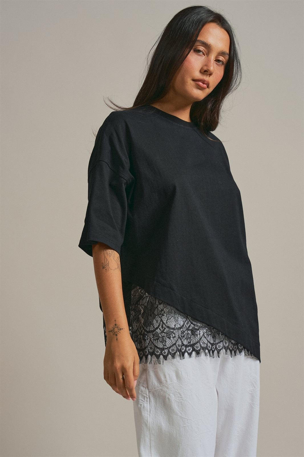 Oversized Cotton Tee with Asymmetric Lace Hem in BLACK - Women's T-Shirts & Polos | Urban Daizy