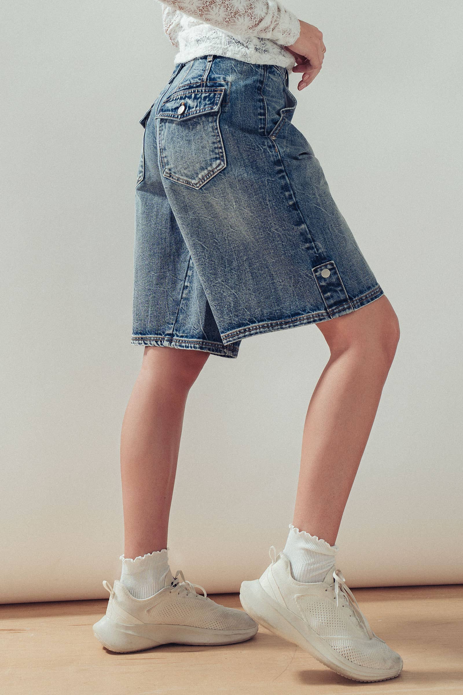 Urban Daizy Wide-Leg Utility Denim Bermuda Shorts Denim Shorts - Women's (UDZ-PT-00464) ��� alternate v