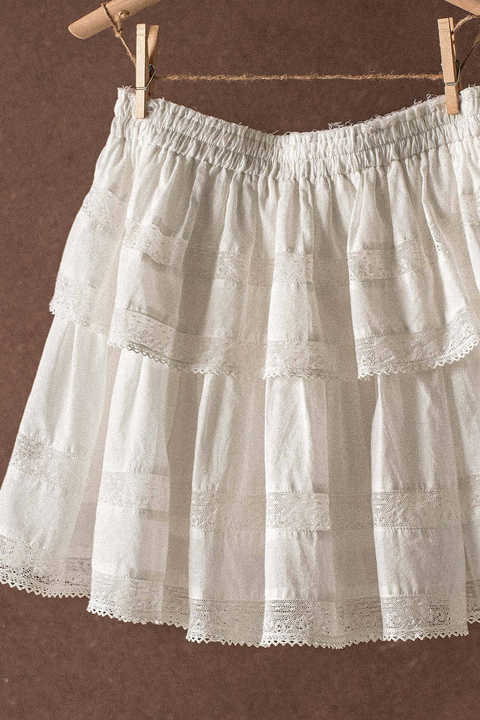 Urban Daizy Scalloped Lace Tiered Romantic Statement Mini Skirt Black Skirt - Women's (UDZ-SK-00114) – alternate view 5