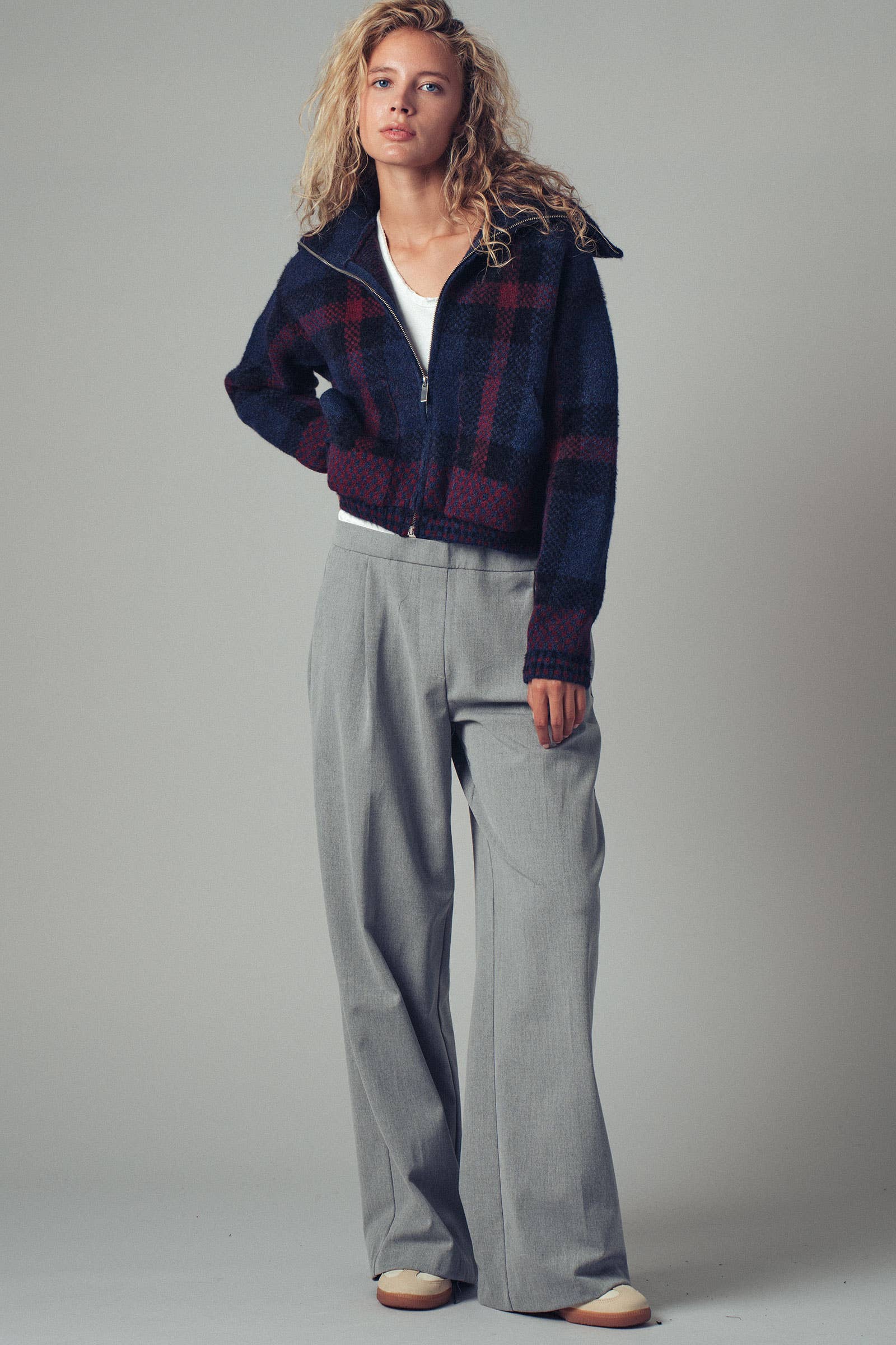Relaxed Wide-Leg Drawstring Trousers