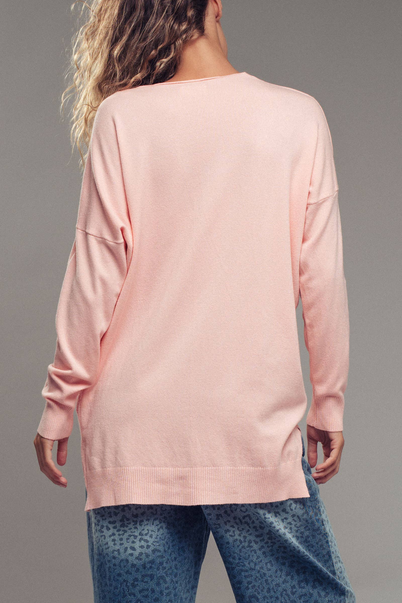 Urban Daizy Relaxed Soft V-Neck High-Low Tunic Sweater Carnation Tunic Sweater - Women's (UDZ-KN-01042) – alternate view 9