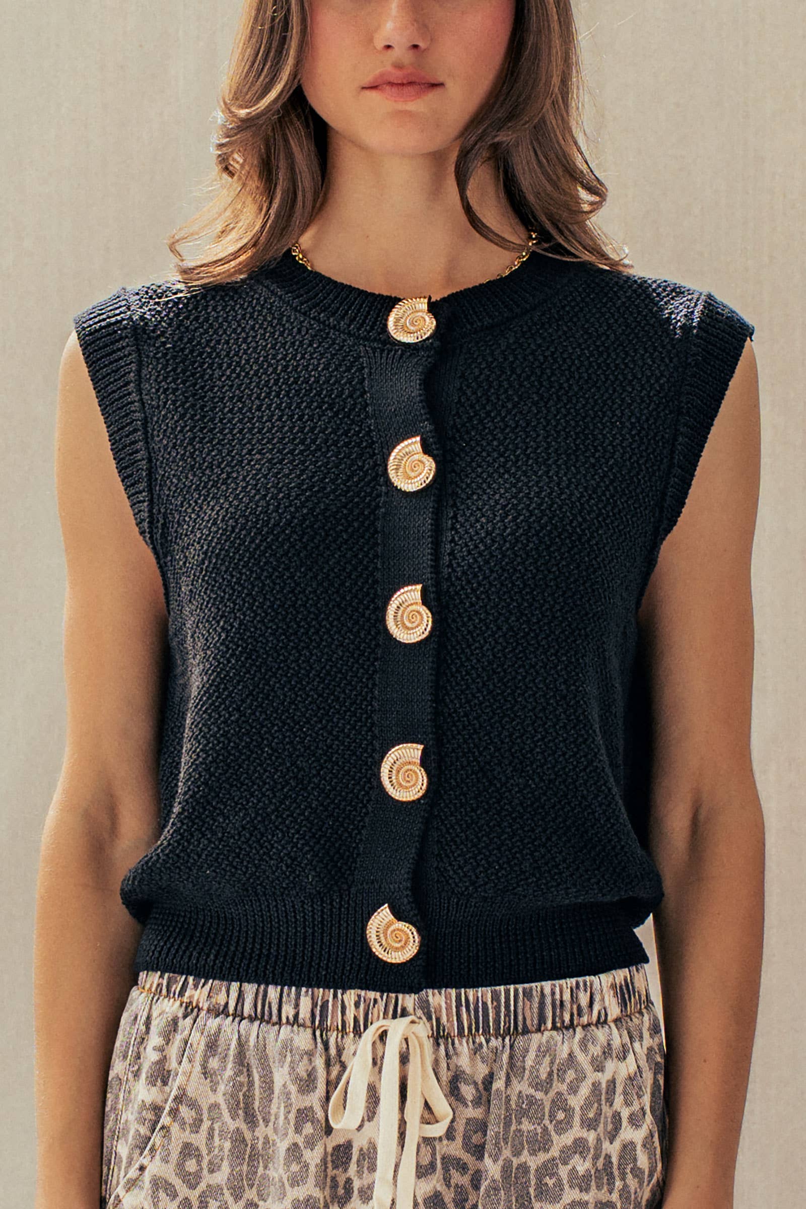Urban Daizy Textured Knit Vest Seashell Buttons Blue Sweater Vest - Women's (UDZ-KN-01049) – alternate view 28