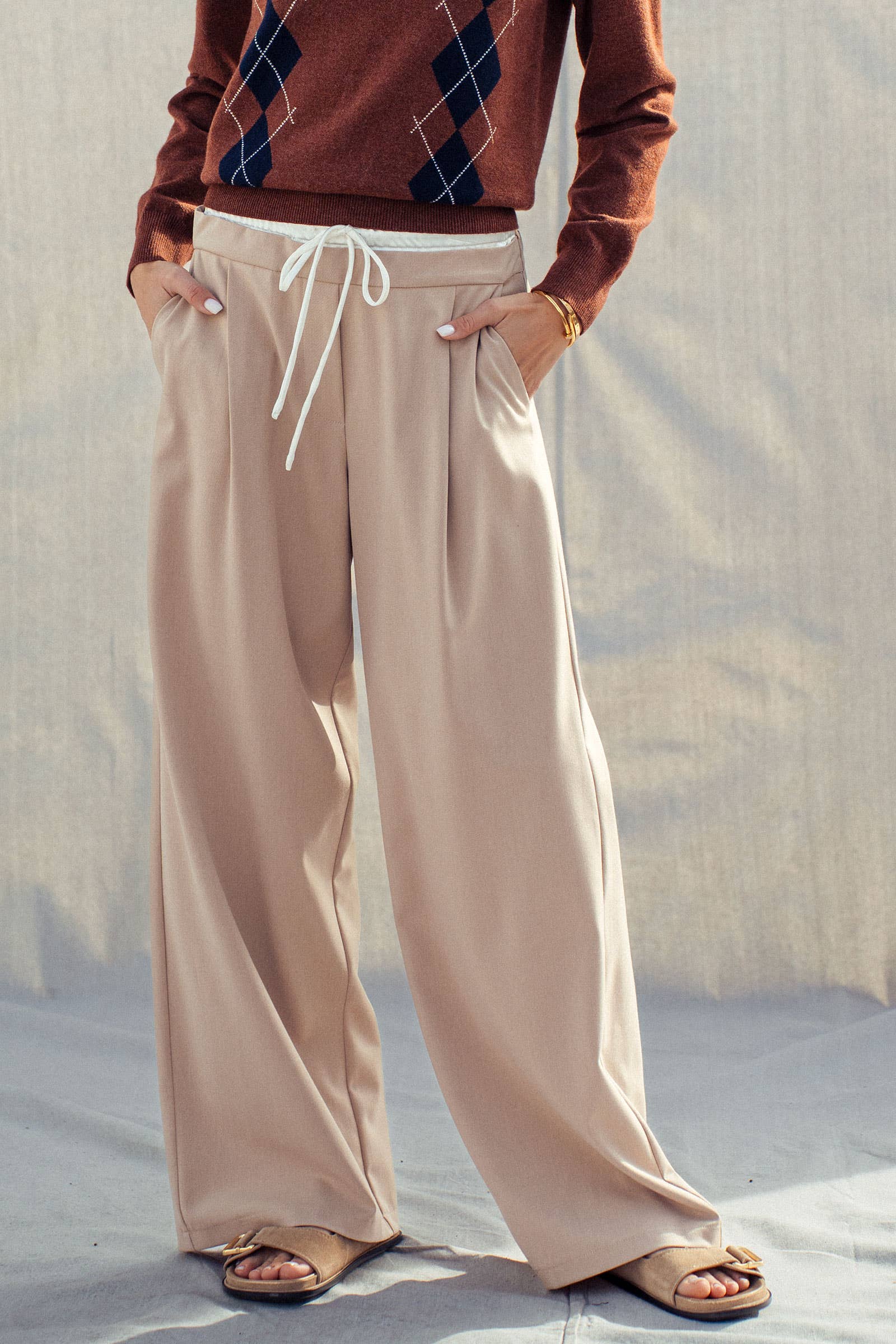 Relaxed Wide-Leg Drawstring Trousers