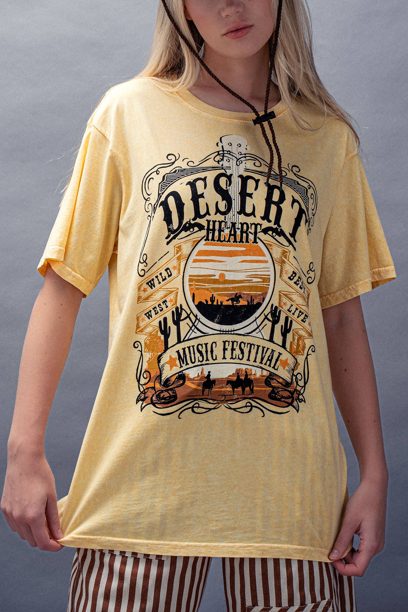 Urban Daizy Desert Heart Music Festival Western Graphic Oversized Tee Honey-Mustard Screen Printed T-Shirt - Women's…