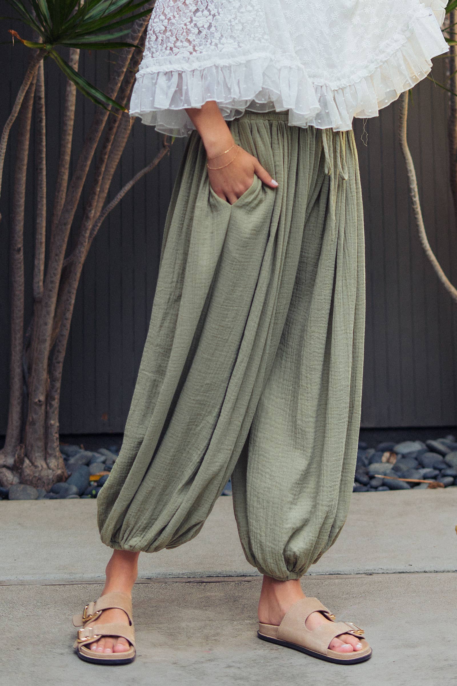 Urban Daizy Crinkle Balloon Pants Drawstring Olive Pants - Women's (UDZ-PT-00476) – alternate view 4