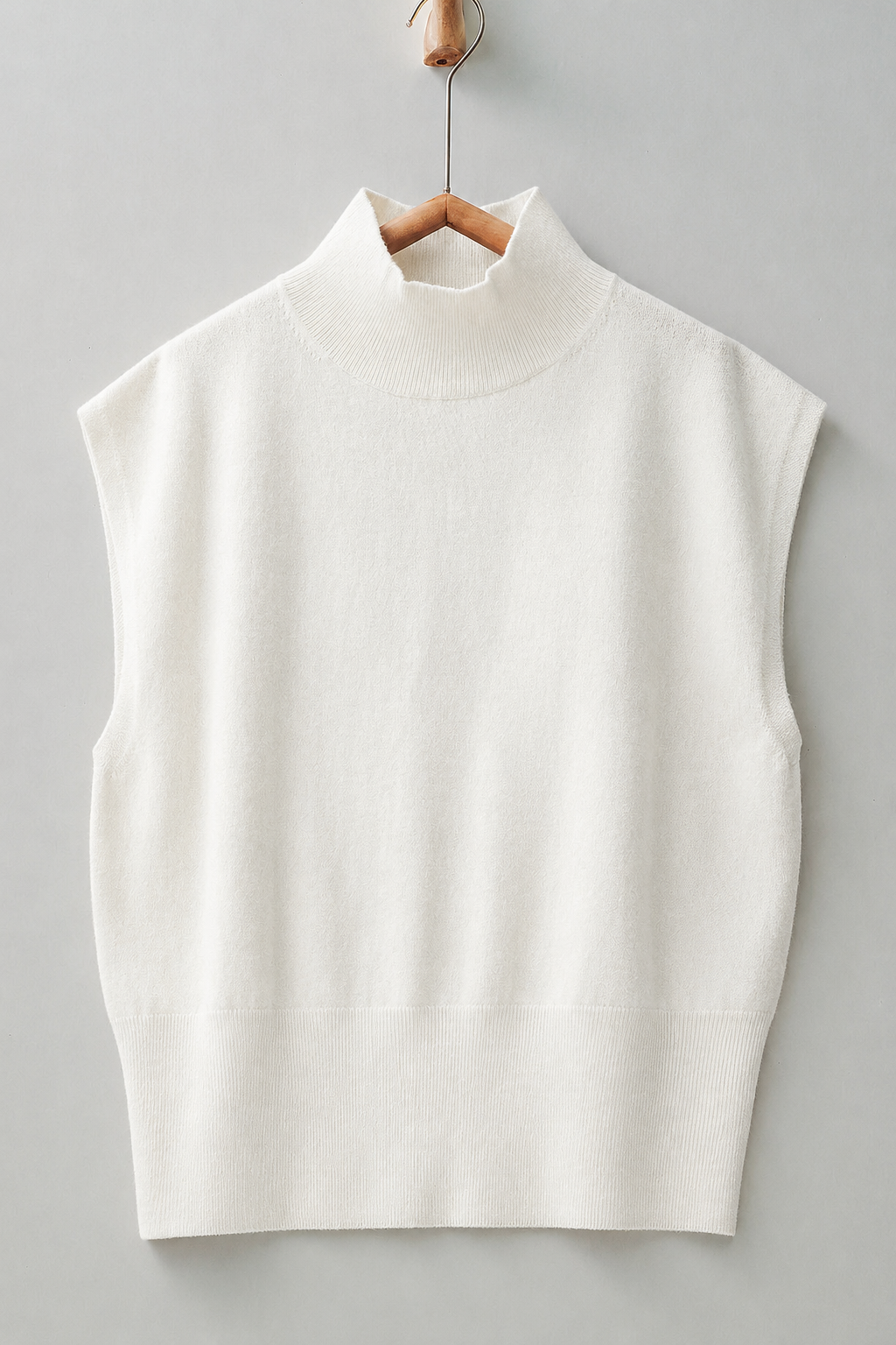 Mock Neck Sleeveless Blouson Knit Top