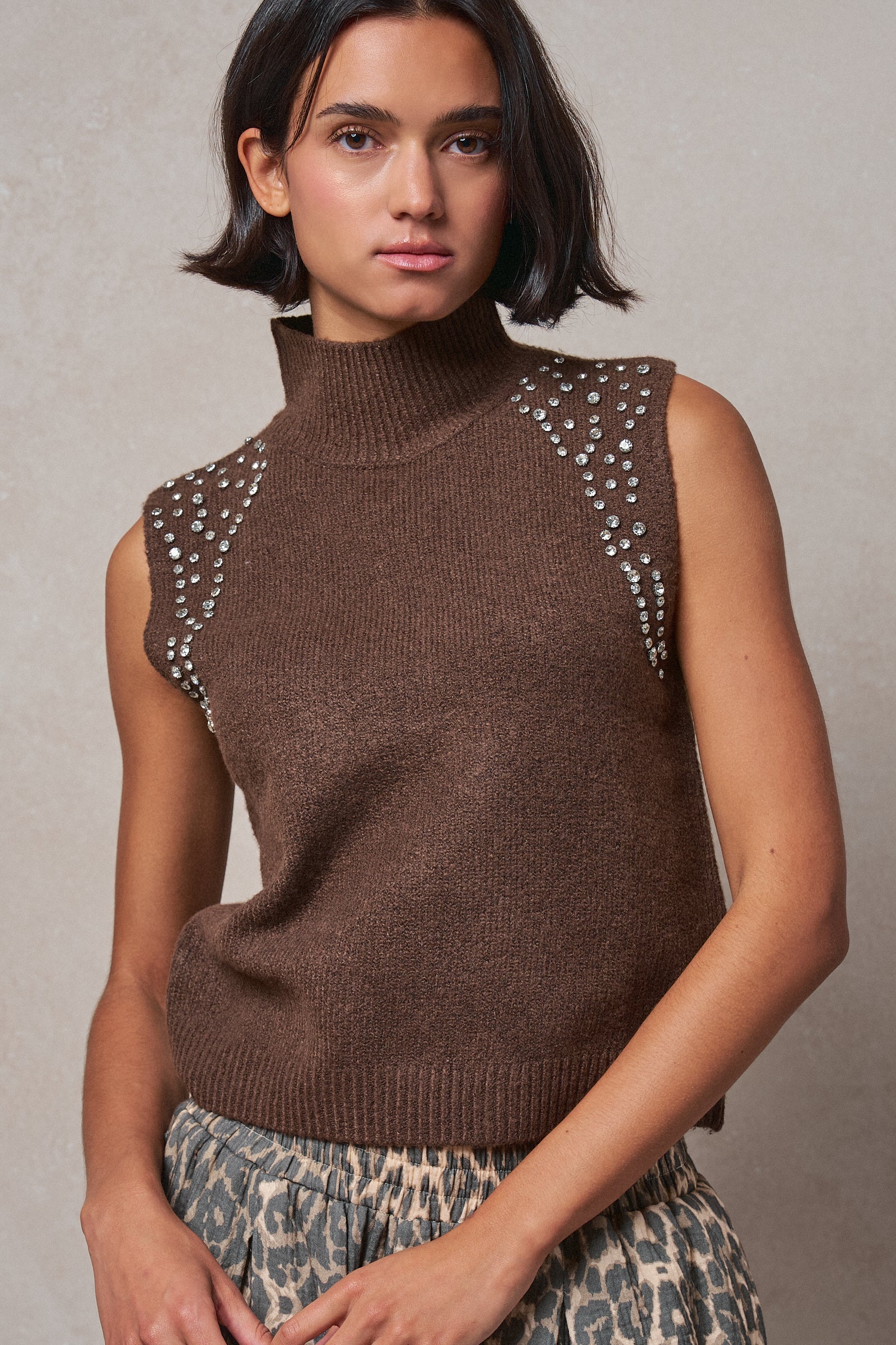 Ribbed Knit Sleeveless Mock Neck Sweater Top in MOCHA - Women's Sweaters | Urban Daizy