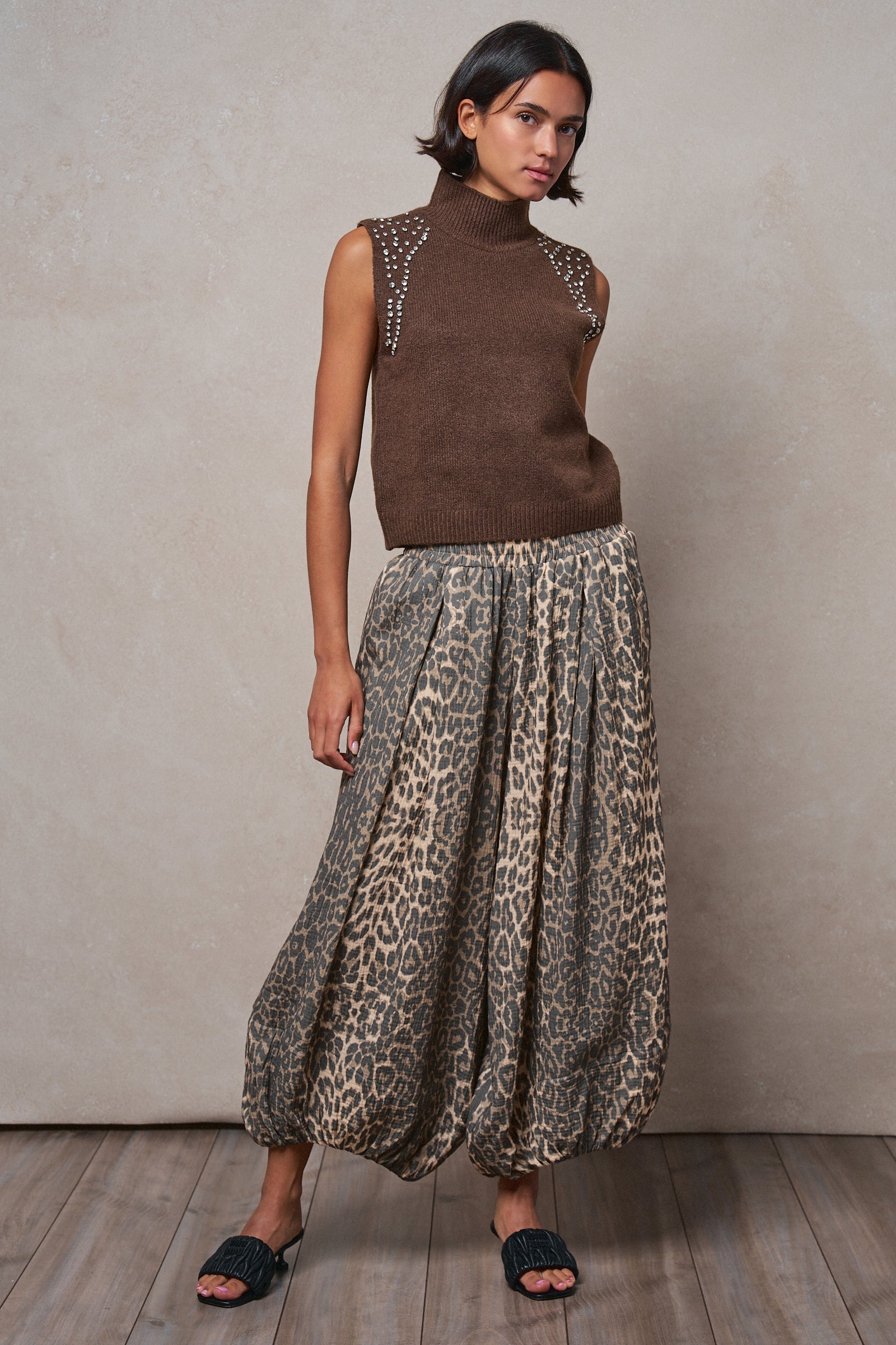 Ribbed Knit Sleeveless Mock Neck Sweater Top in MOCHA - Women's Sweaters | Urban Daizy