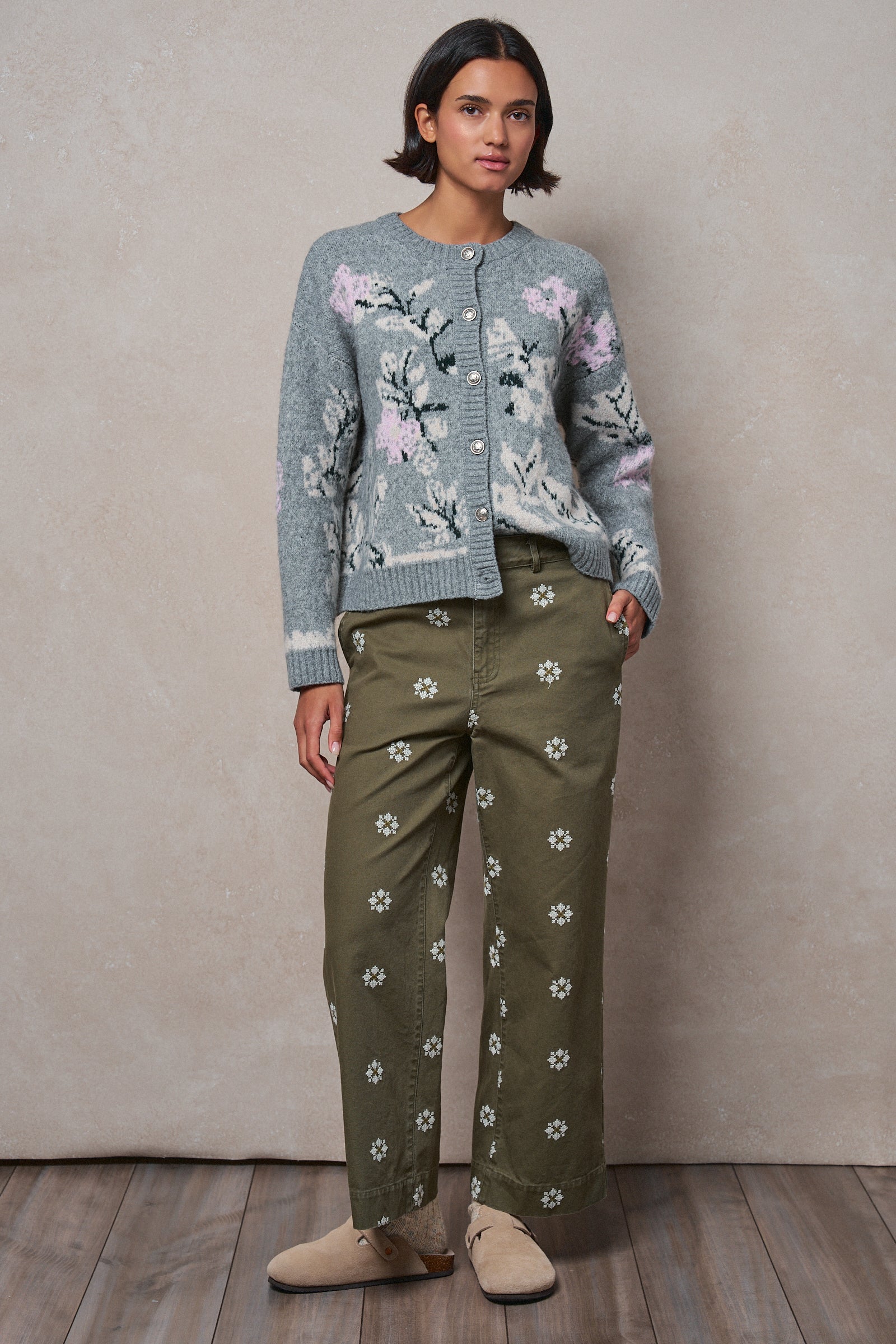 Floral Intarsia Knit Cardigan in GREY - Women's SWEATERS | Urban Daizy