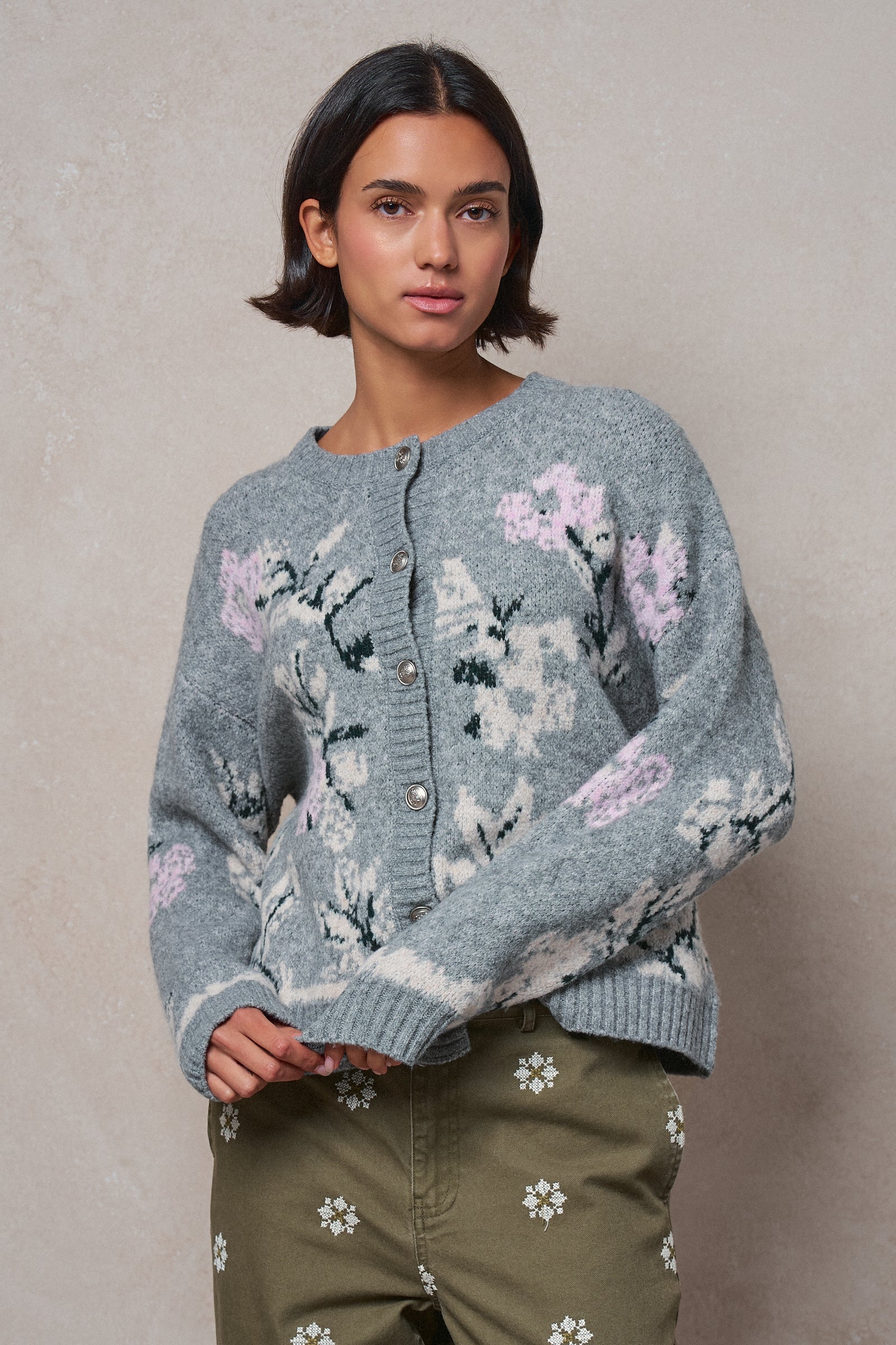 Floral Intarsia Knit Cardigan in GREY - Women's SWEATERS | Urban Daizy