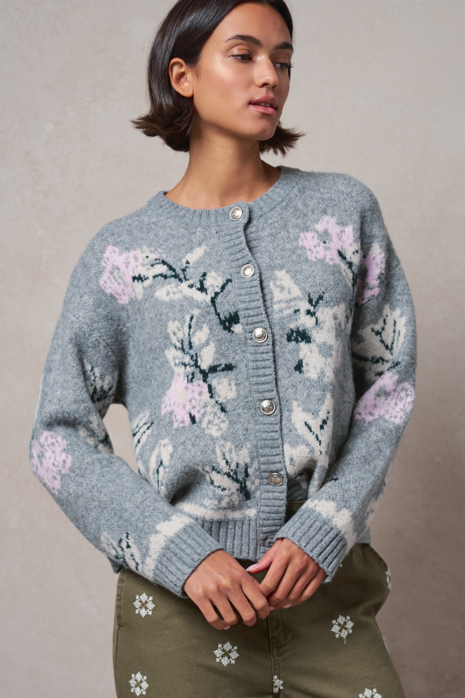 Floral Intarsia Knit Cardigan in GREY - Women's SWEATERS | Urban Daizy