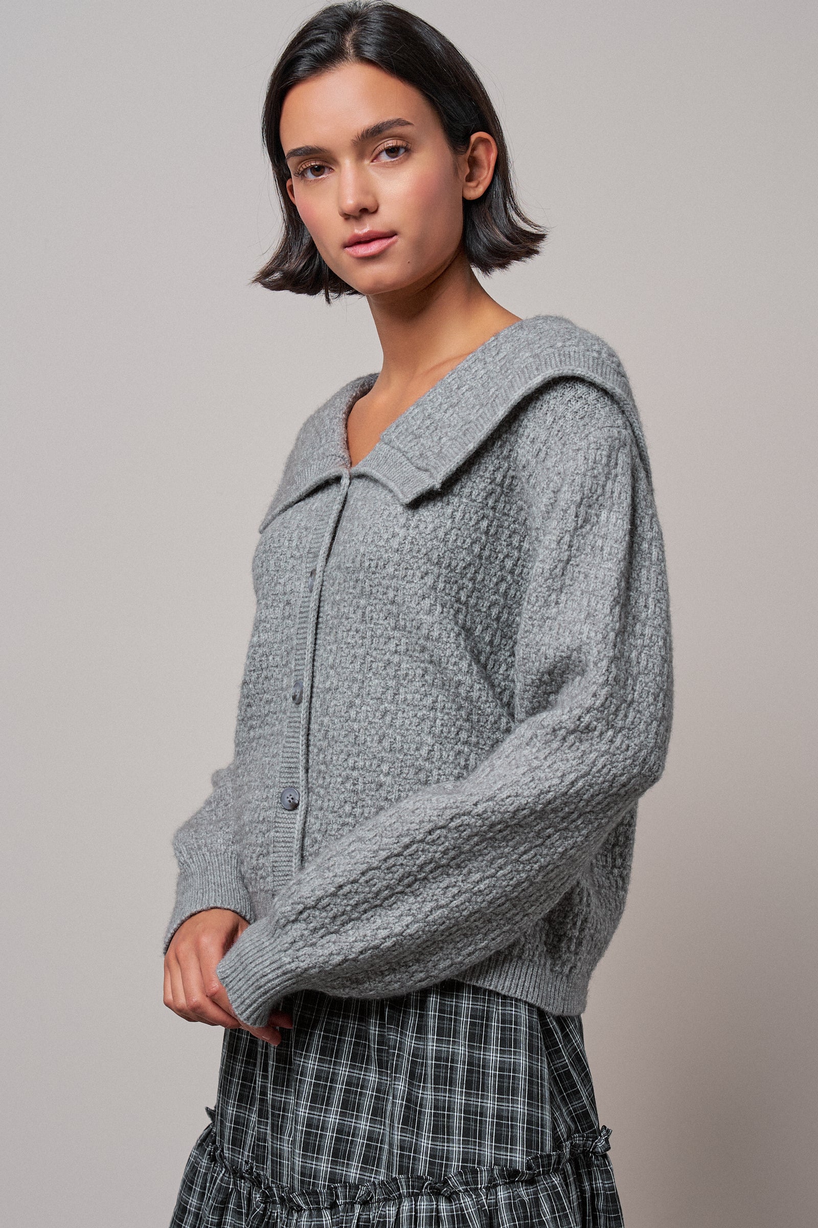 Statement Collar Snap Cardigan in GREY - Women's SWEATERS | Urban Daizy