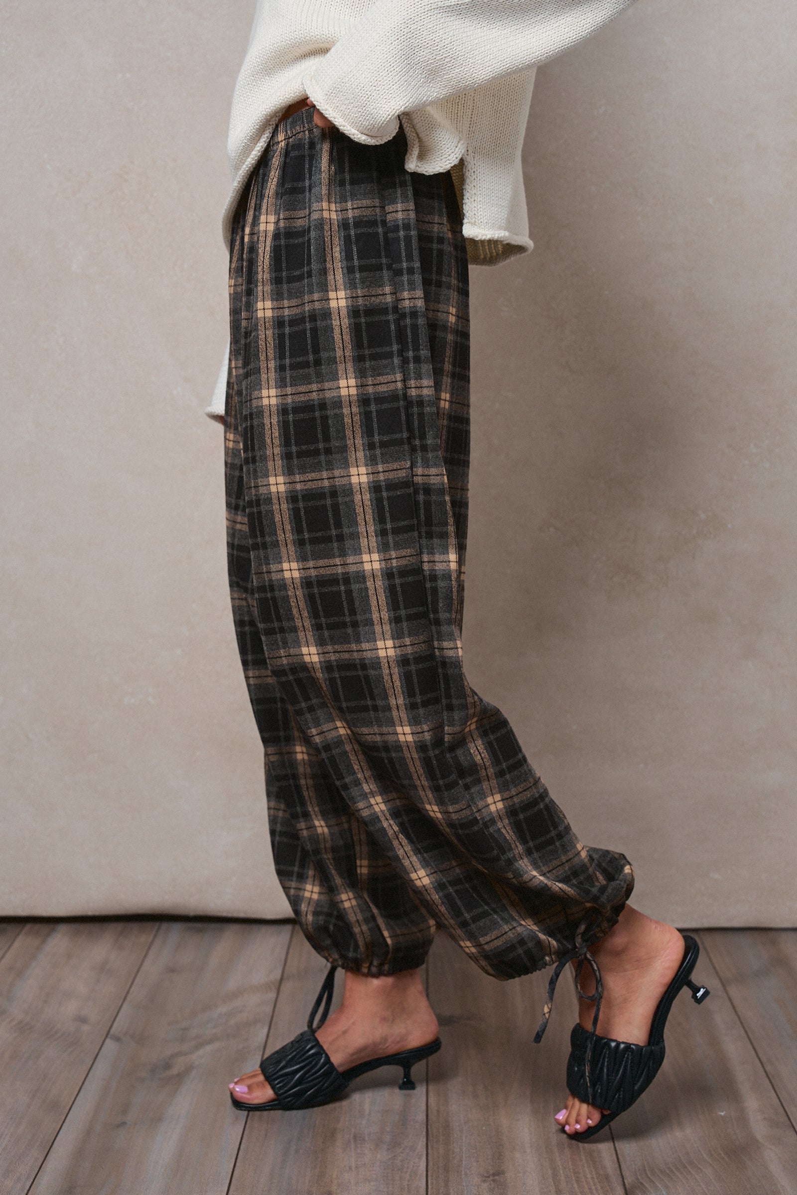 Plaid Flannel Elastic Waist Jogger Pants in BLACK - Women's Pants | Urban Daizy