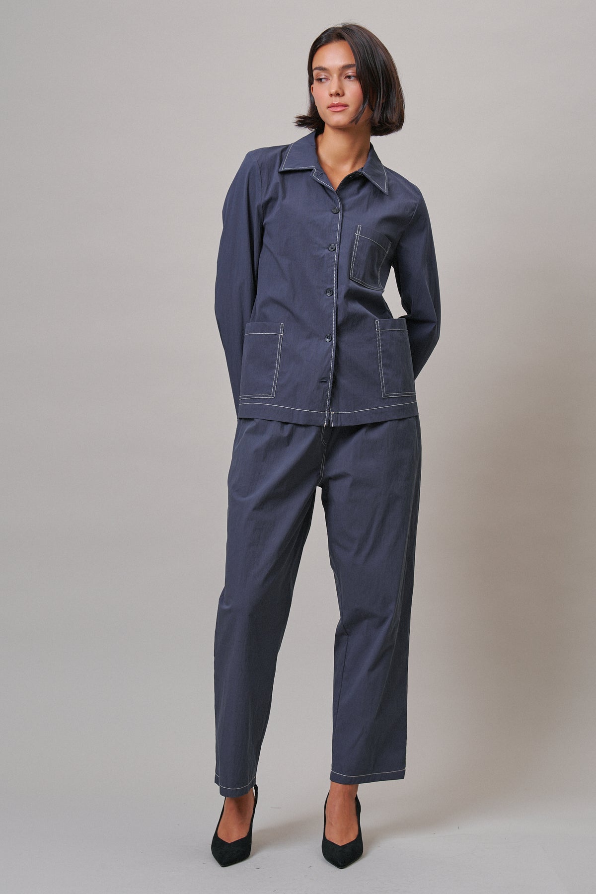 Elastic Waist Contrast Stitch Woven Pants in NAVY - Women's Pants | Urban Daizy