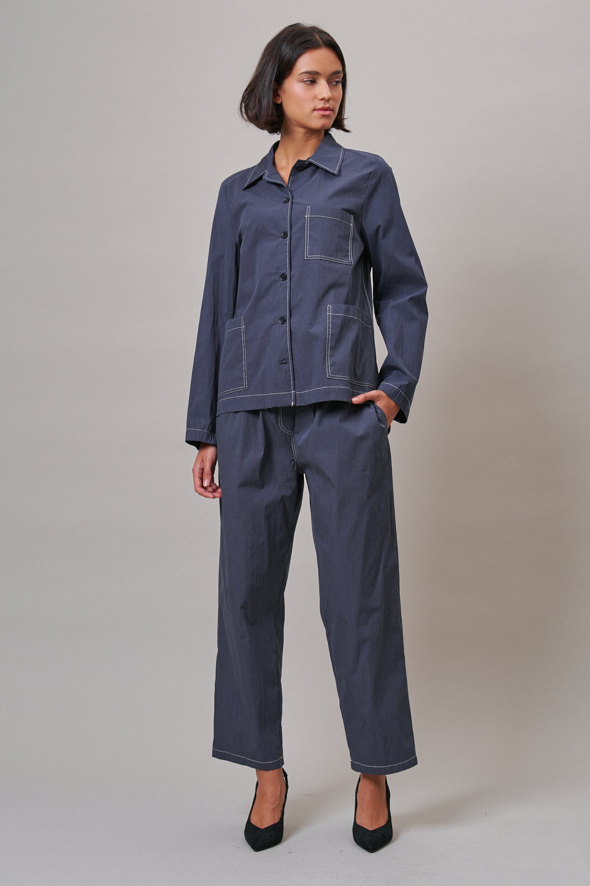 Elastic Waist Contrast Stitch Woven Pants in NAVY - Women's Pants | Urban Daizy