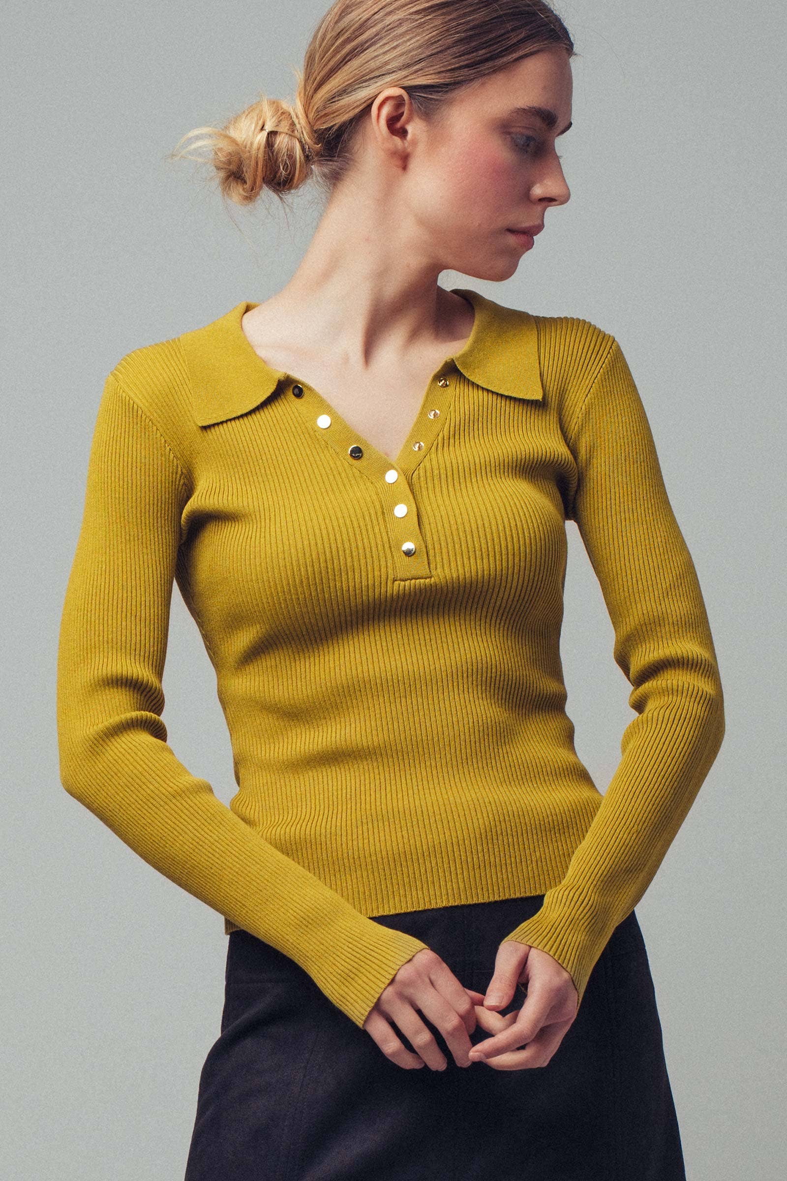Urban Daizy Classic Fitted Ribbed Knit Polo Sweater Brown Knit Sweater - Women's (UDZ-KN-00657) – alternate view 2