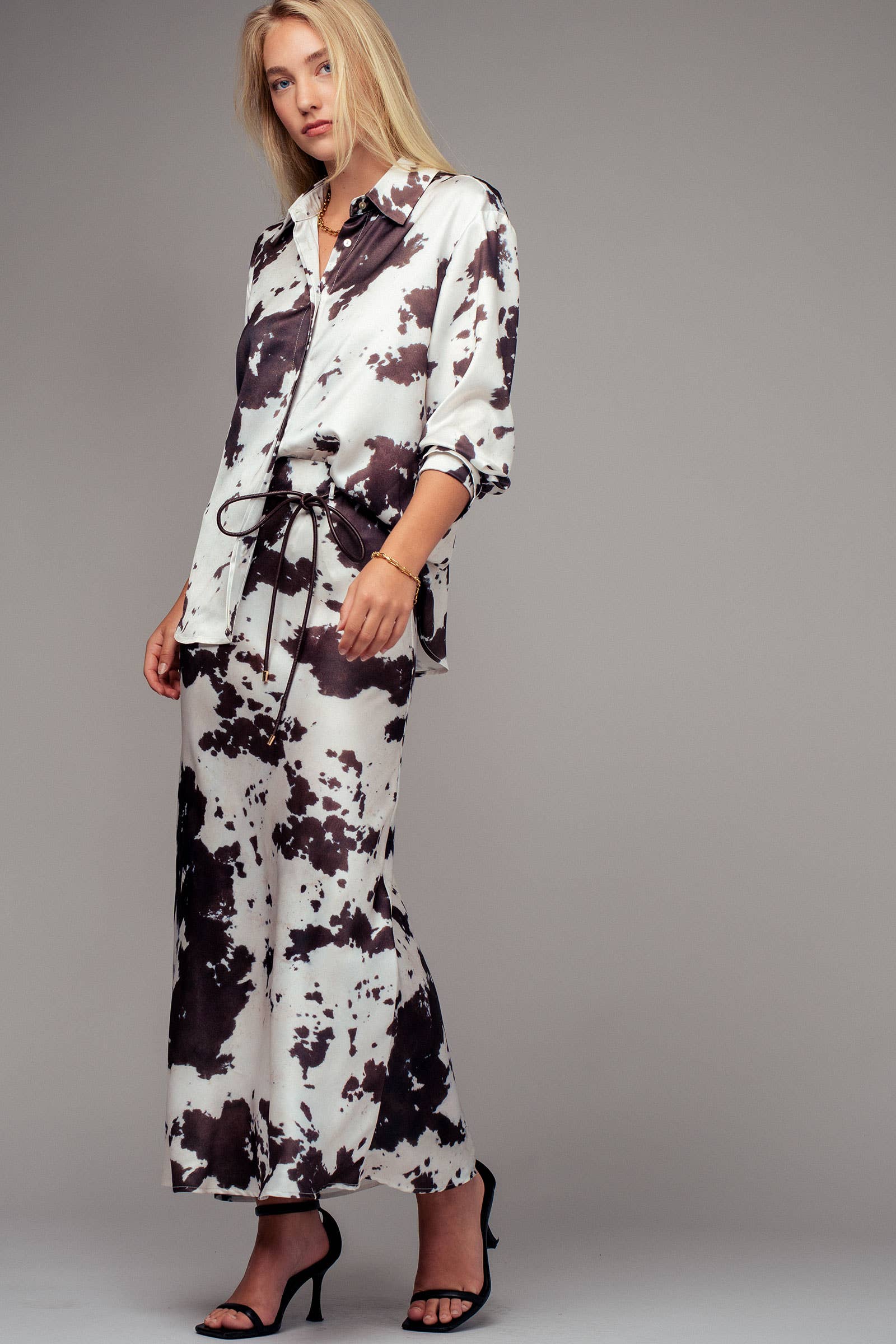 Urban Daizy Cowhide Print Satin Drawstring Midi Skirt Black Skirt - Women's (UDZ-DR-00390) – alternate view 9