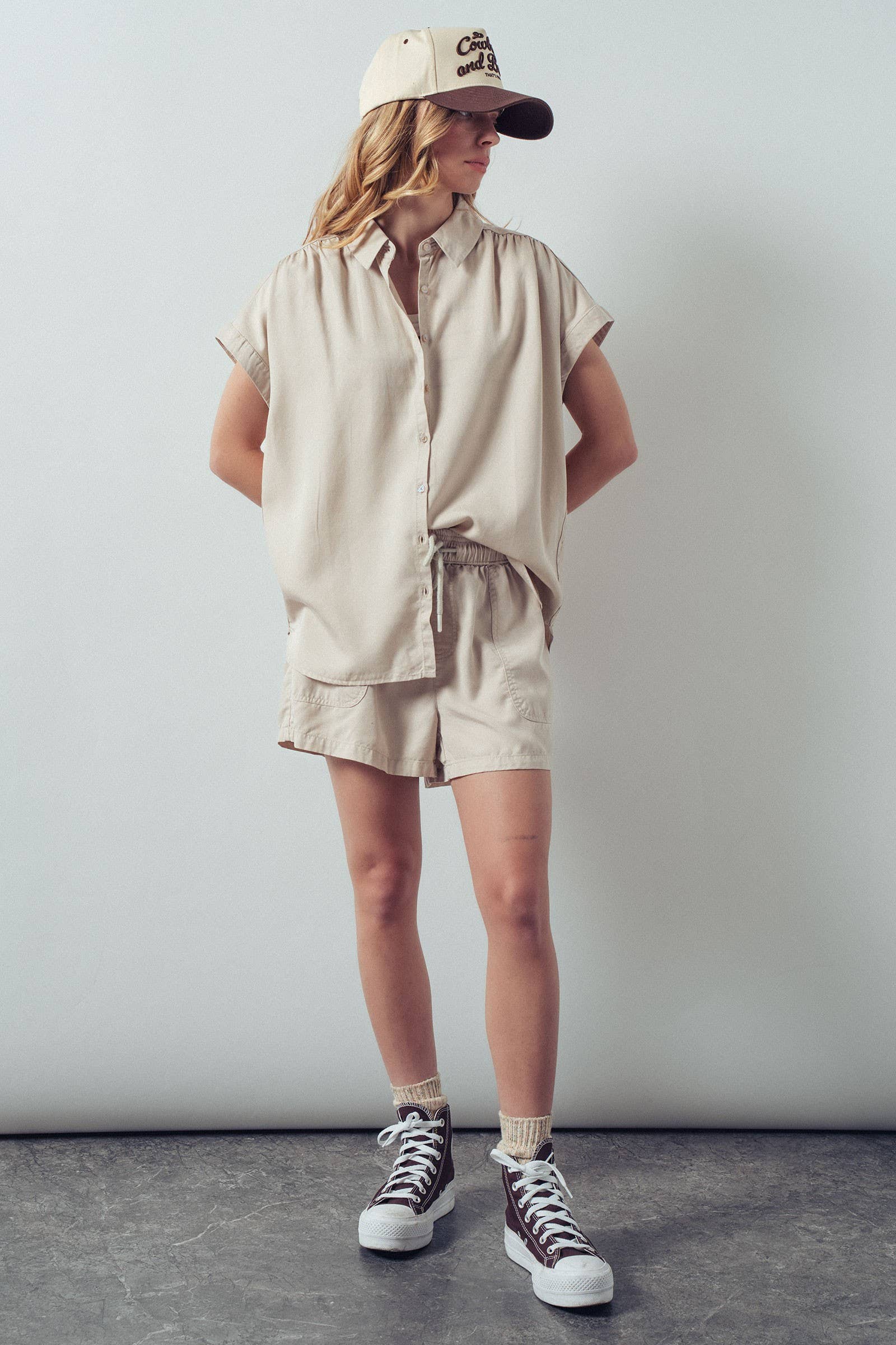 Relaxed Fit Drawstring Patch Pocket Shorts