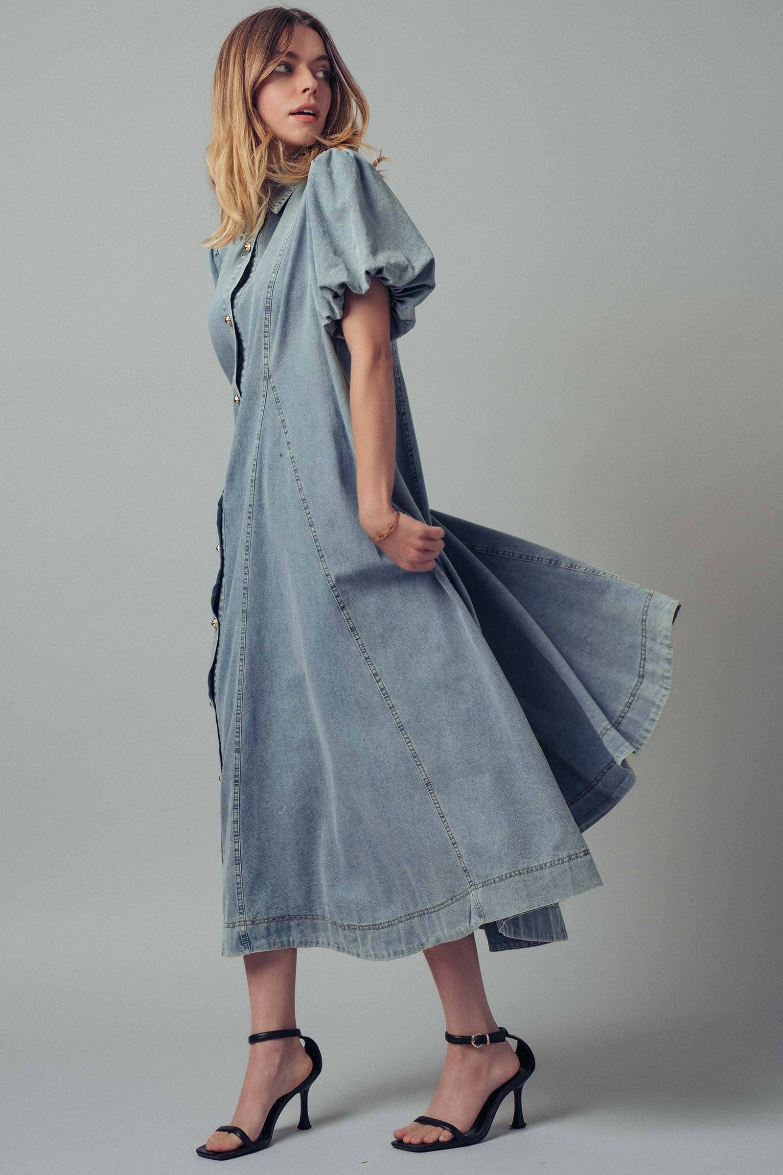 Urban Daizy Puff Sleeve A-Line Denim Maxi Dress Lt-Denim Dress - Women's (UDZ-DR-00392) – alternate view 3
