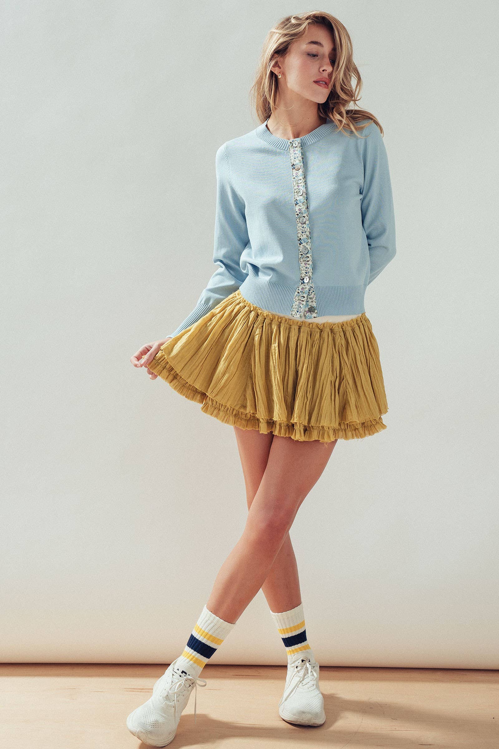 Contrast Floral Detail Knit Button Cardigan