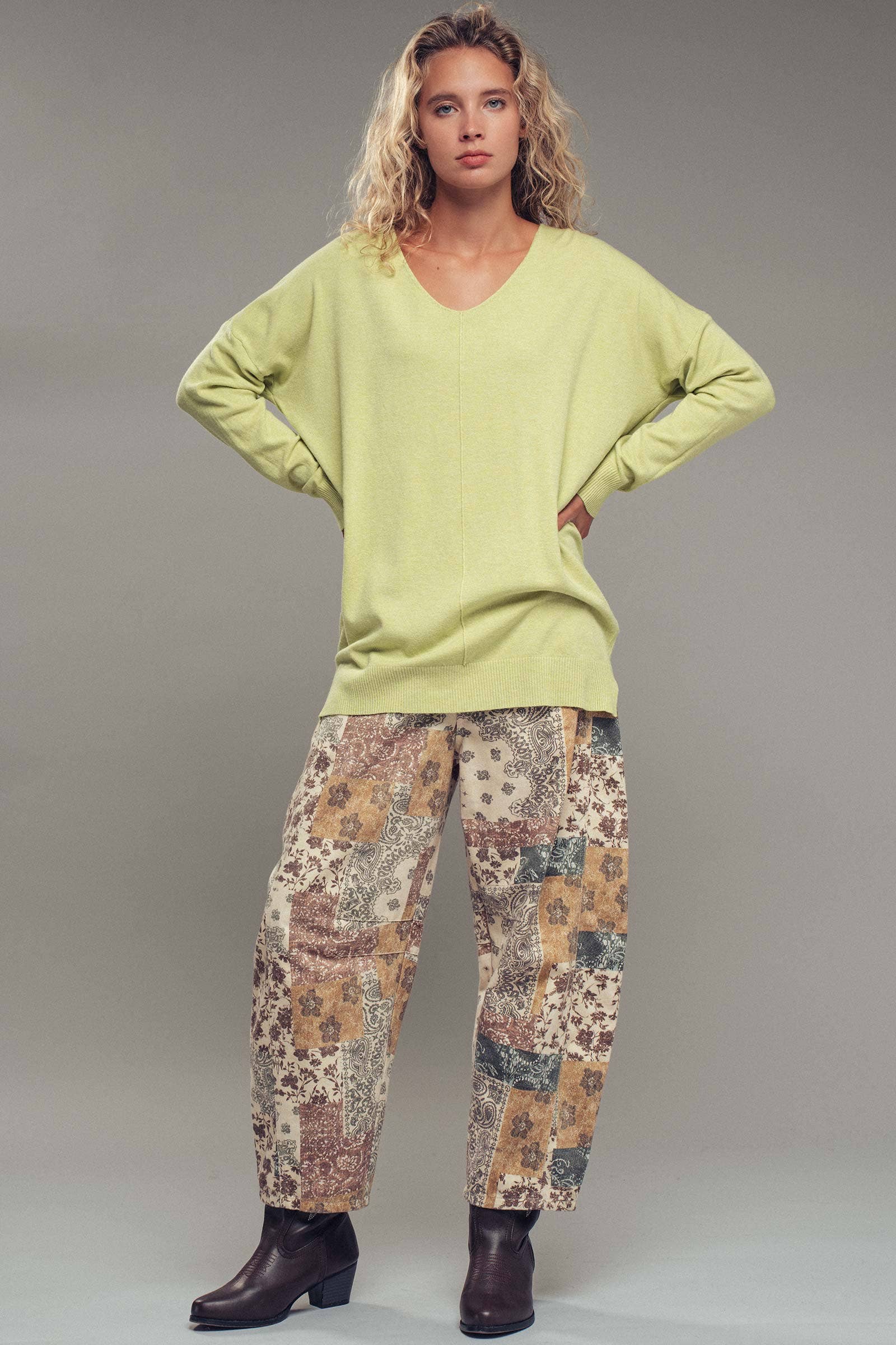 Urban Daizy Relaxed Soft V-Neck High-Low Tunic Sweater Carnation Tunic Sweater - Women's (UDZ-KN-01042) – alternate view 13