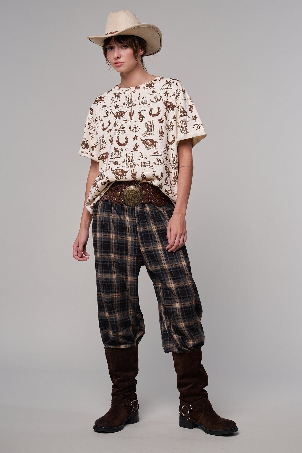 Campfire Plaid Flannel Jogger Pants in BLACK - Women's Casual Pants | Urban Daizy