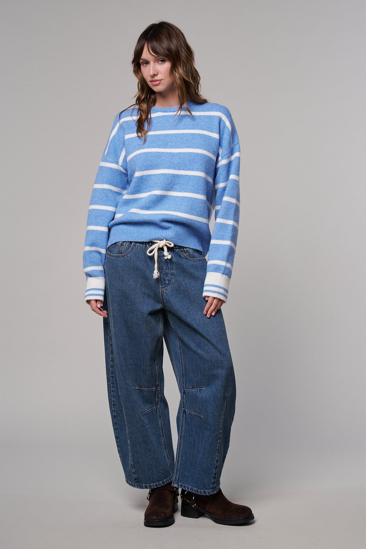 Laid-Back Light Wash Barrel Denim Pants in MEDIUM DENIM - Women's Wide Leg Jeans | Urban Daizy