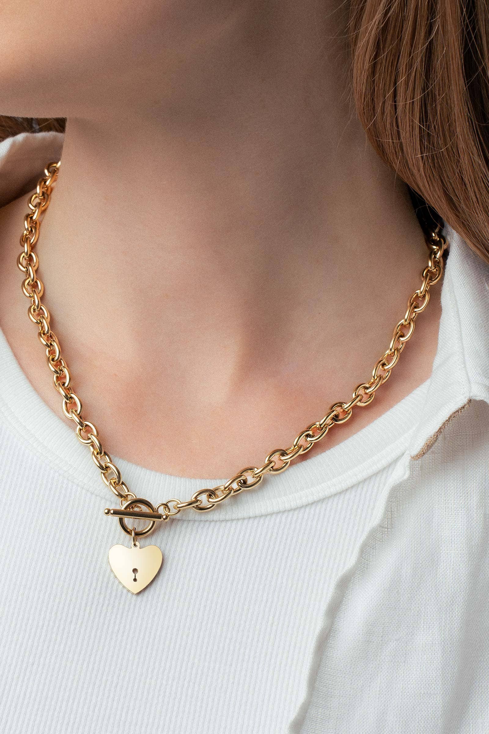 Urban Daizy 14K Gold Plated Heart Lock Toggle Chain Necklace Yellow-Gold Pendant/Charm Necklace (UDZ-JW-00002)