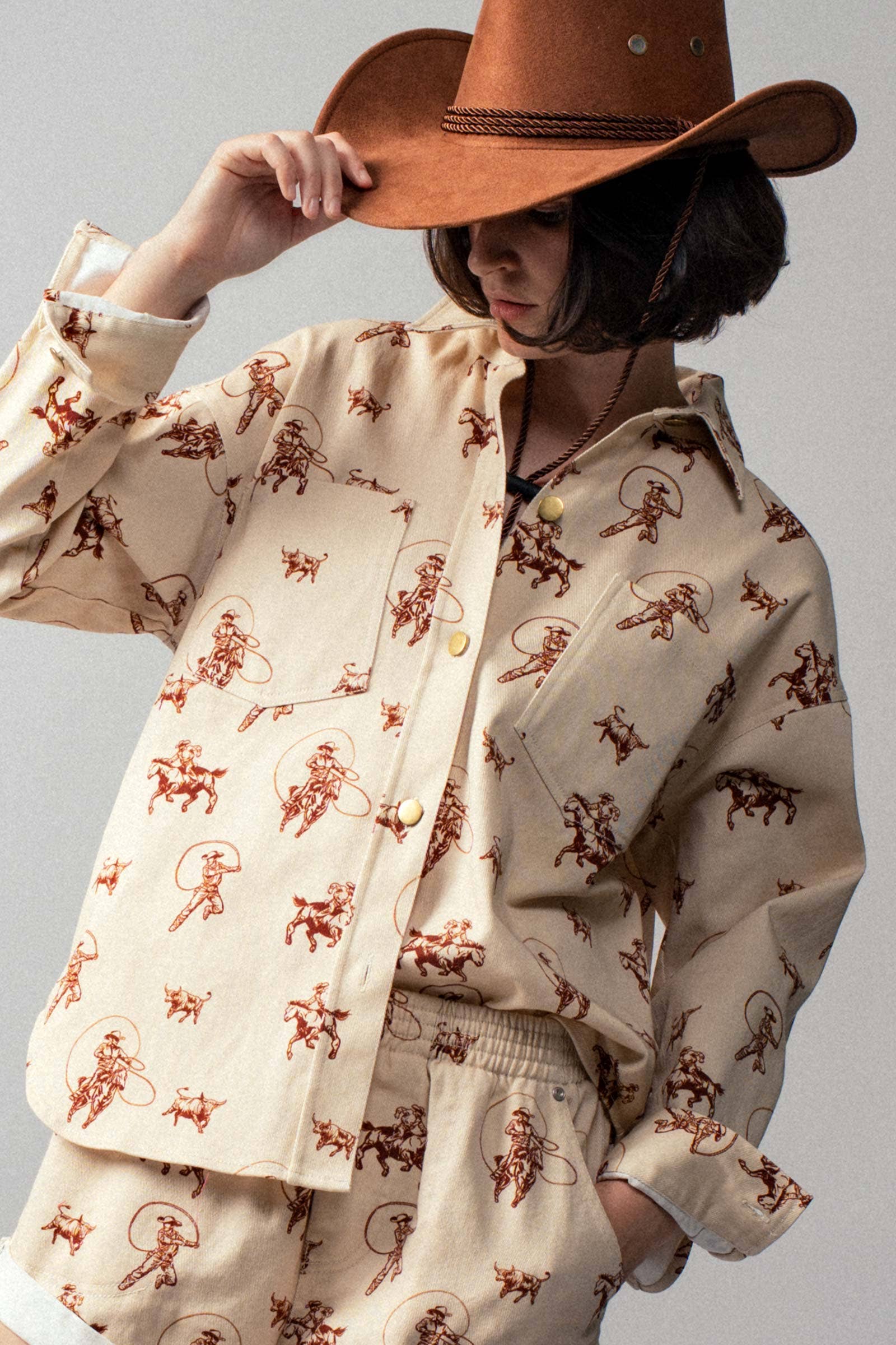 Urban Daizy Western Rodeo Ready Roundup Shirt Ivory Button Down Shirt - Women's (UDZ-DR-00390) – alternate view 11